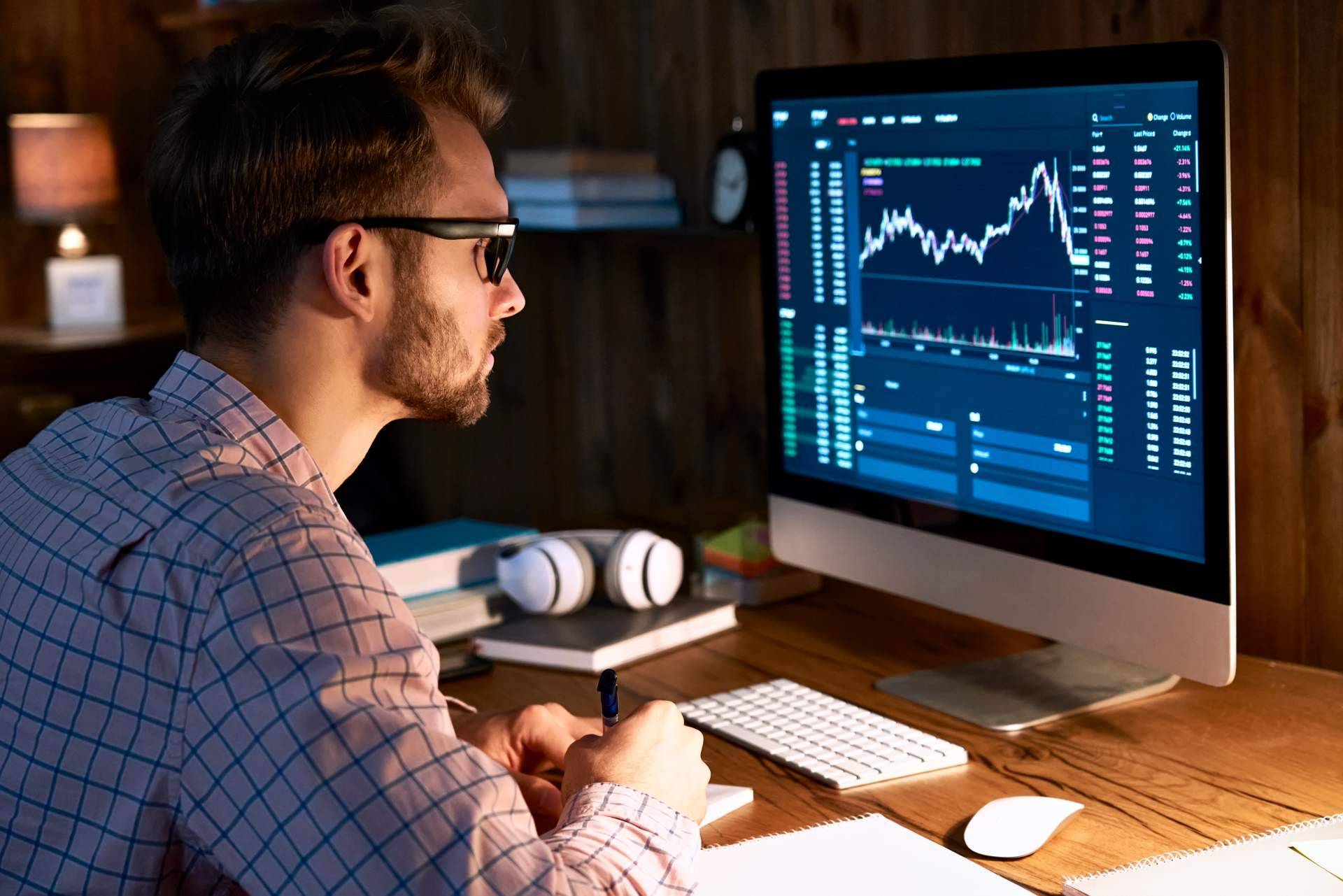 Juan Manuel García, experto en trading profesional con más de 10 años de trayectoria profesional