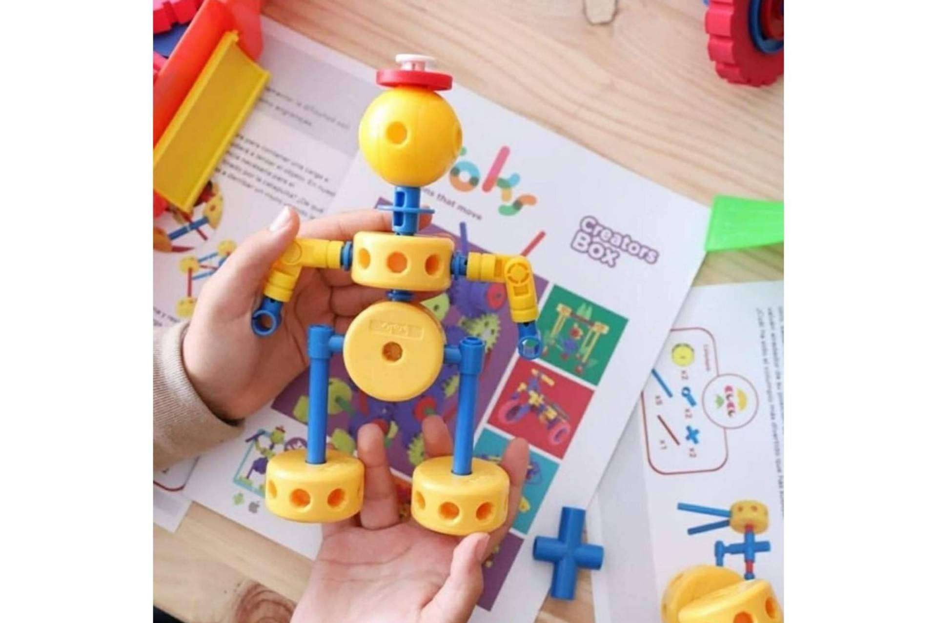 Broks permite a los niños inventar y construir sus juguetes