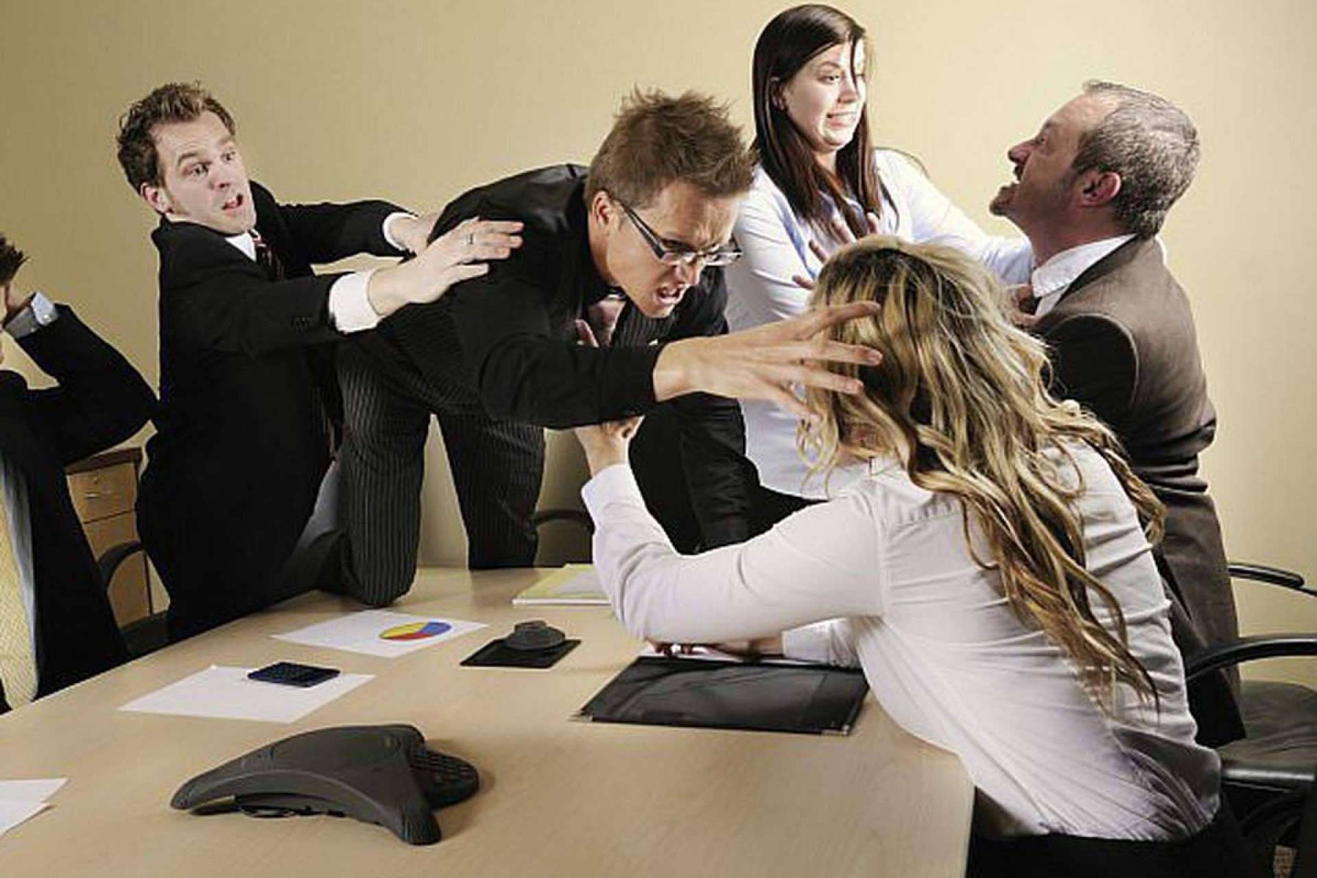 ¿Oficina o montaña? Los 5 beneficios de trabajar en equipo