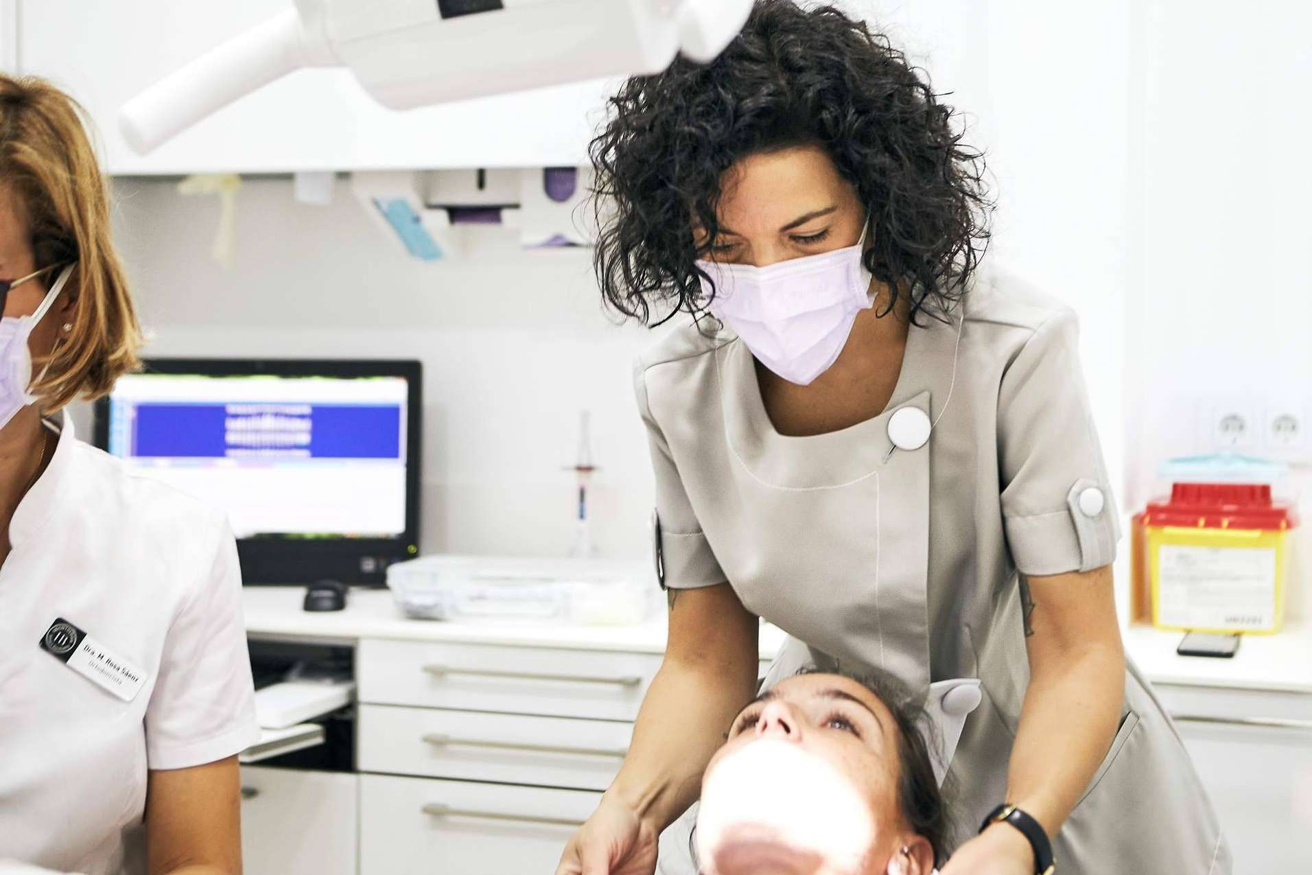 Carillas dentales como solución a la rehabilitación estética