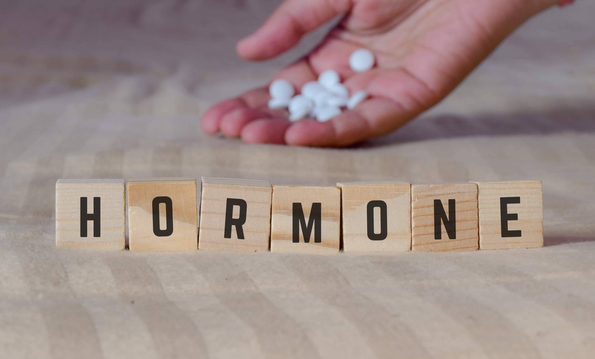 ¿Cómo es de importante la Vitamina B6 para la salud hormonal de la mujer?, por FemmeUp