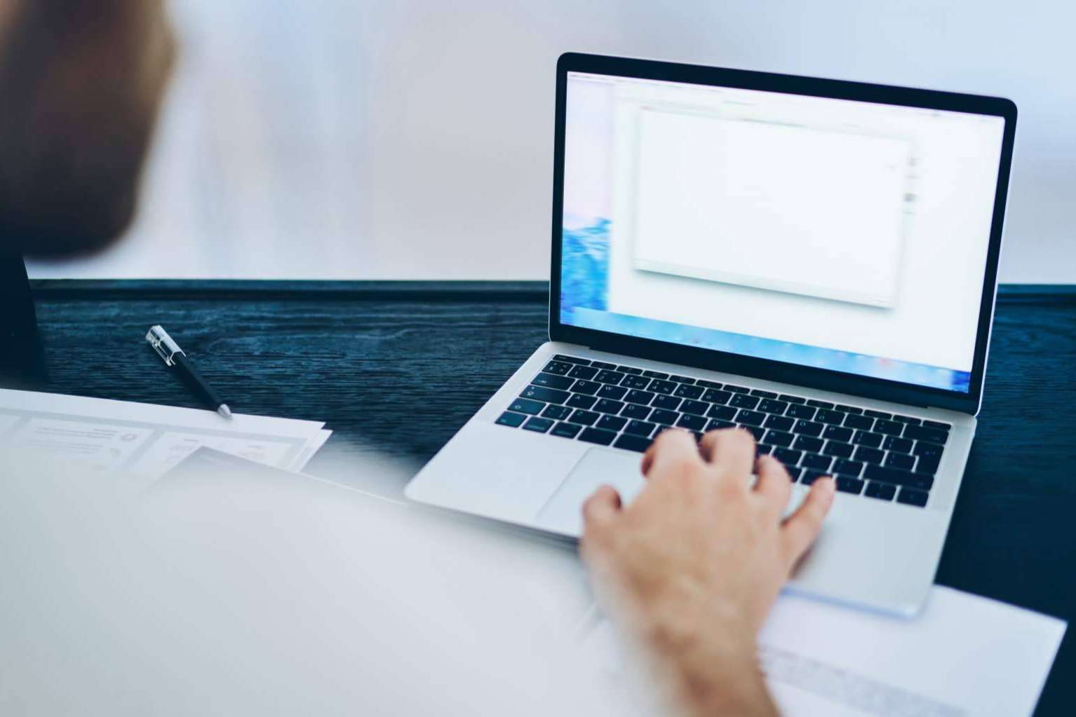 Los beneficios de contar con un experto que ayude y guíe en la realización del TFG