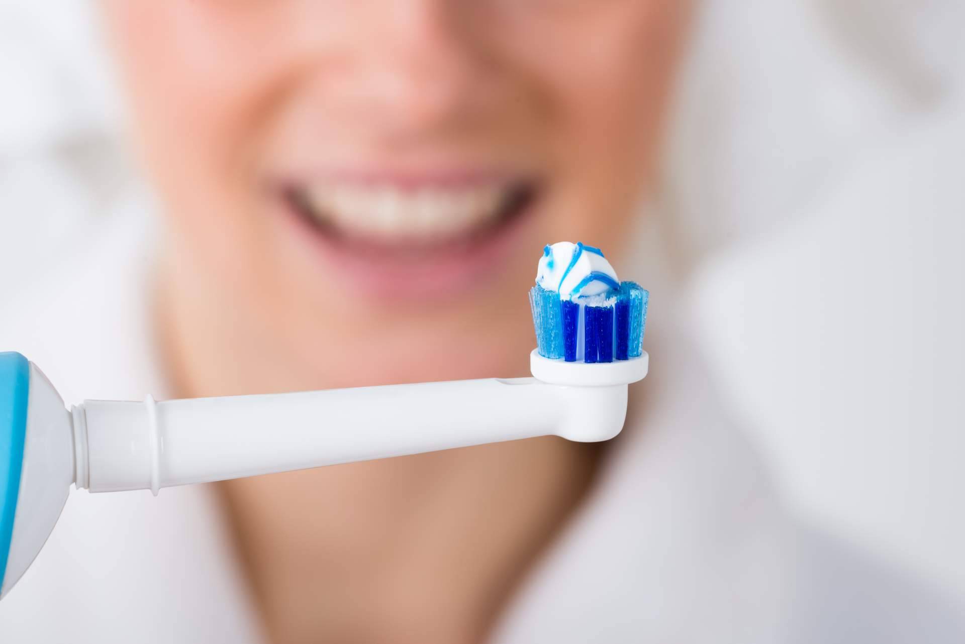 Los cepillos de dientes eléctricos son más baratos que nunca antes, “guerra” de marcas
