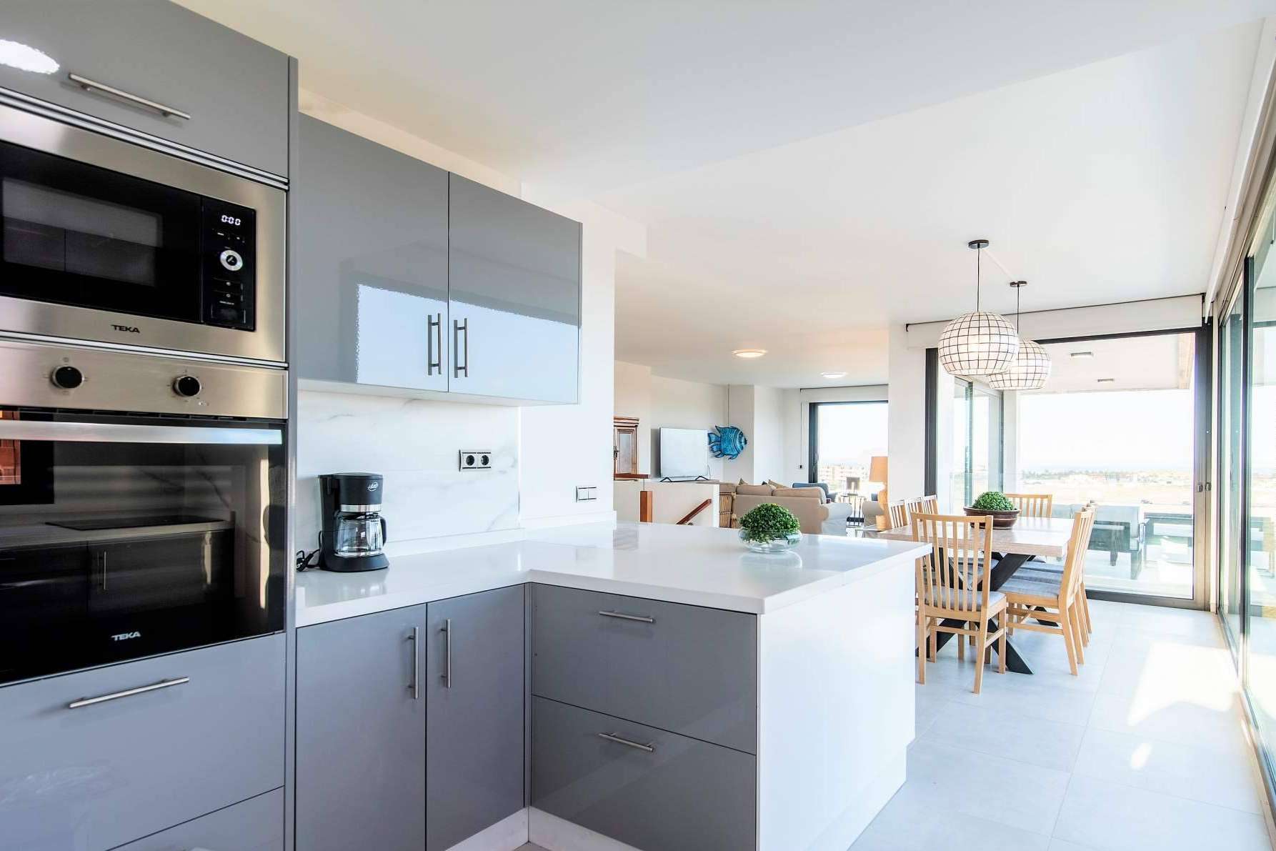 Alquiler de casas y apartamentos de vacaciones en Lanzarote y Tenerife con Rock Rentals