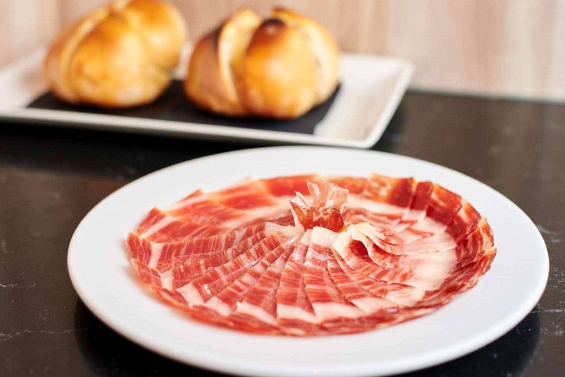 La Abadía, tradición artesana en jamones ibéricos de gran calidad