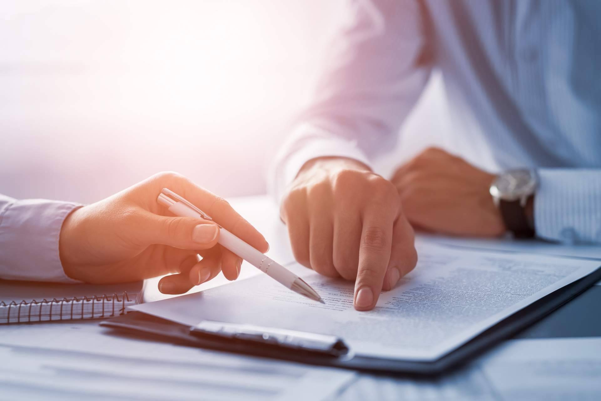 Los aspectos básicos a tener en cuenta antes, durante y después de firmar un contrato de trabajo