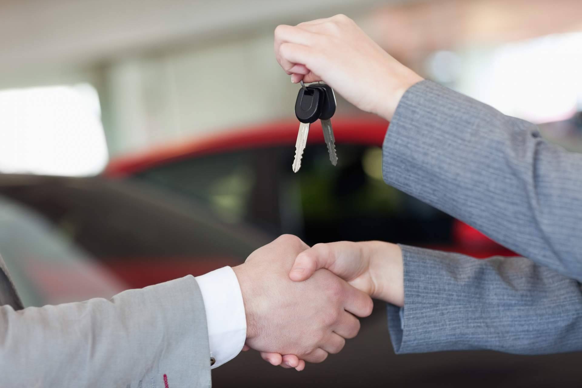 ¿Cuáles son las diferencias entre el leasing y el renting de coches?