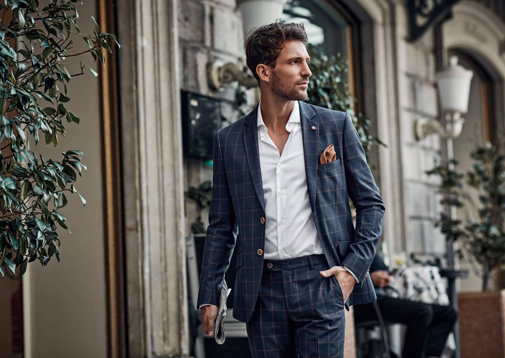 ¿Por cuál famoso votar como el más guapo?