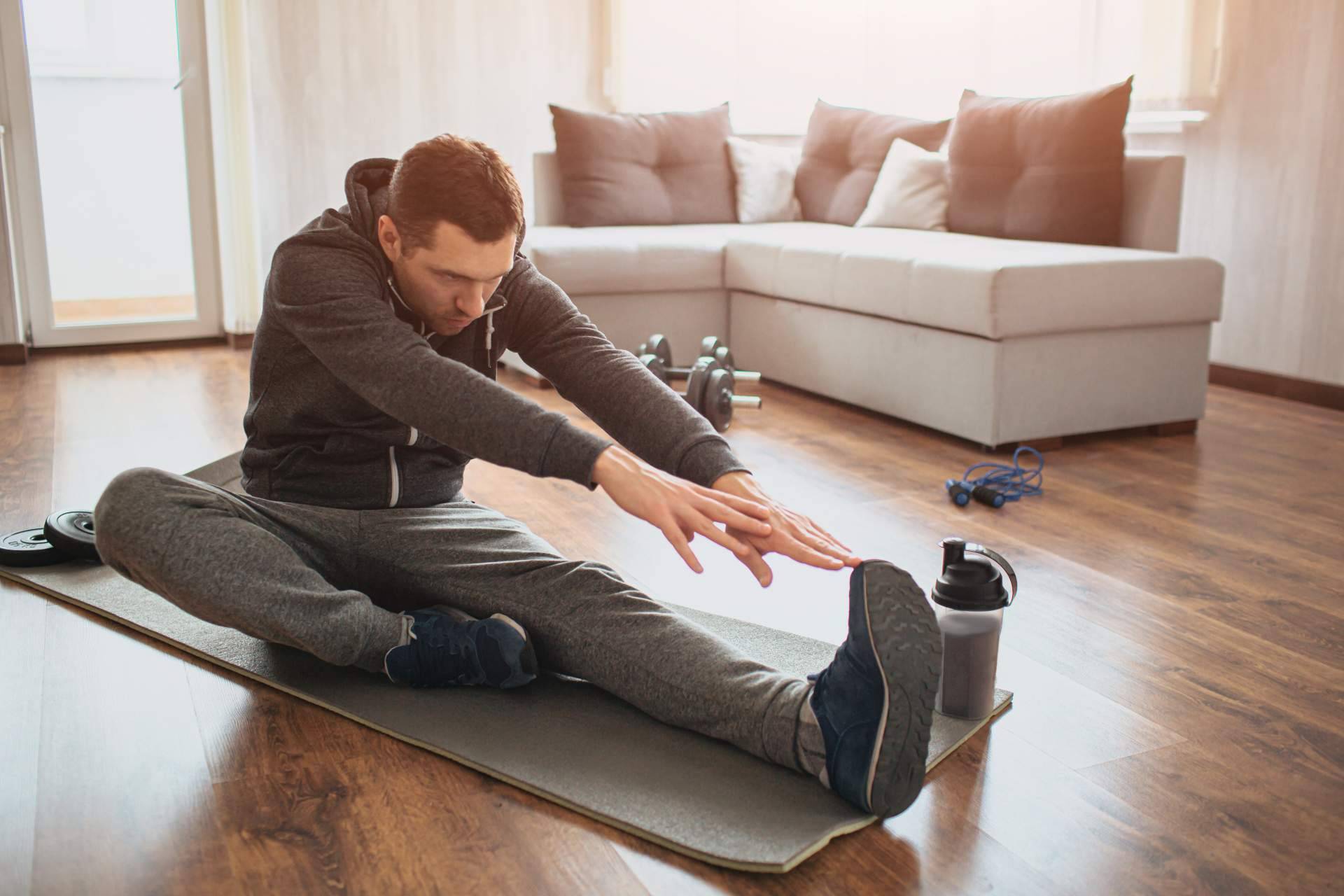 Entrenar en casa con un gimnasio equipado propio a través de PROGES