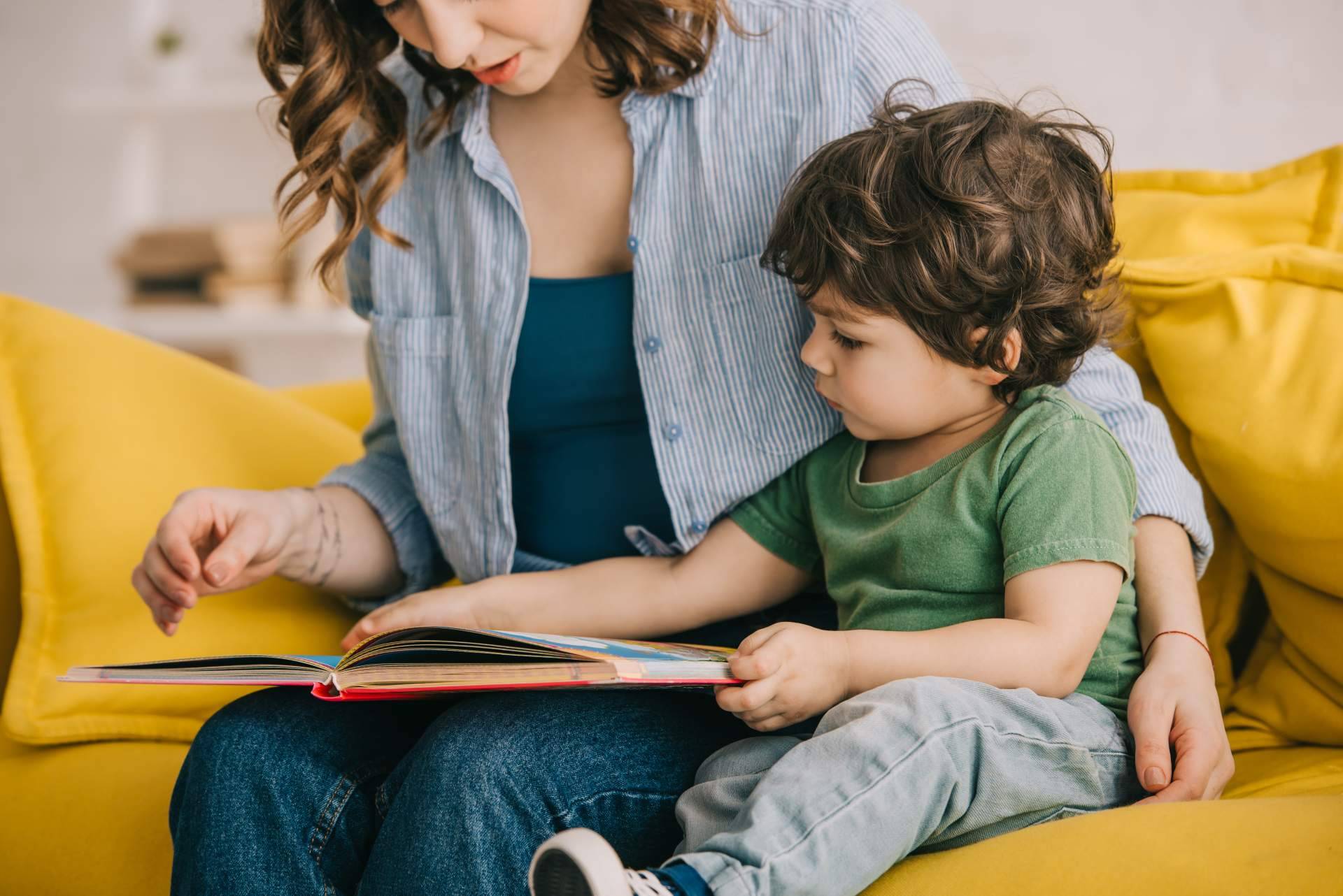 El libro de Efemérides Científicas, un libro educativo idóneo para regalar a los más pequeños de la casa