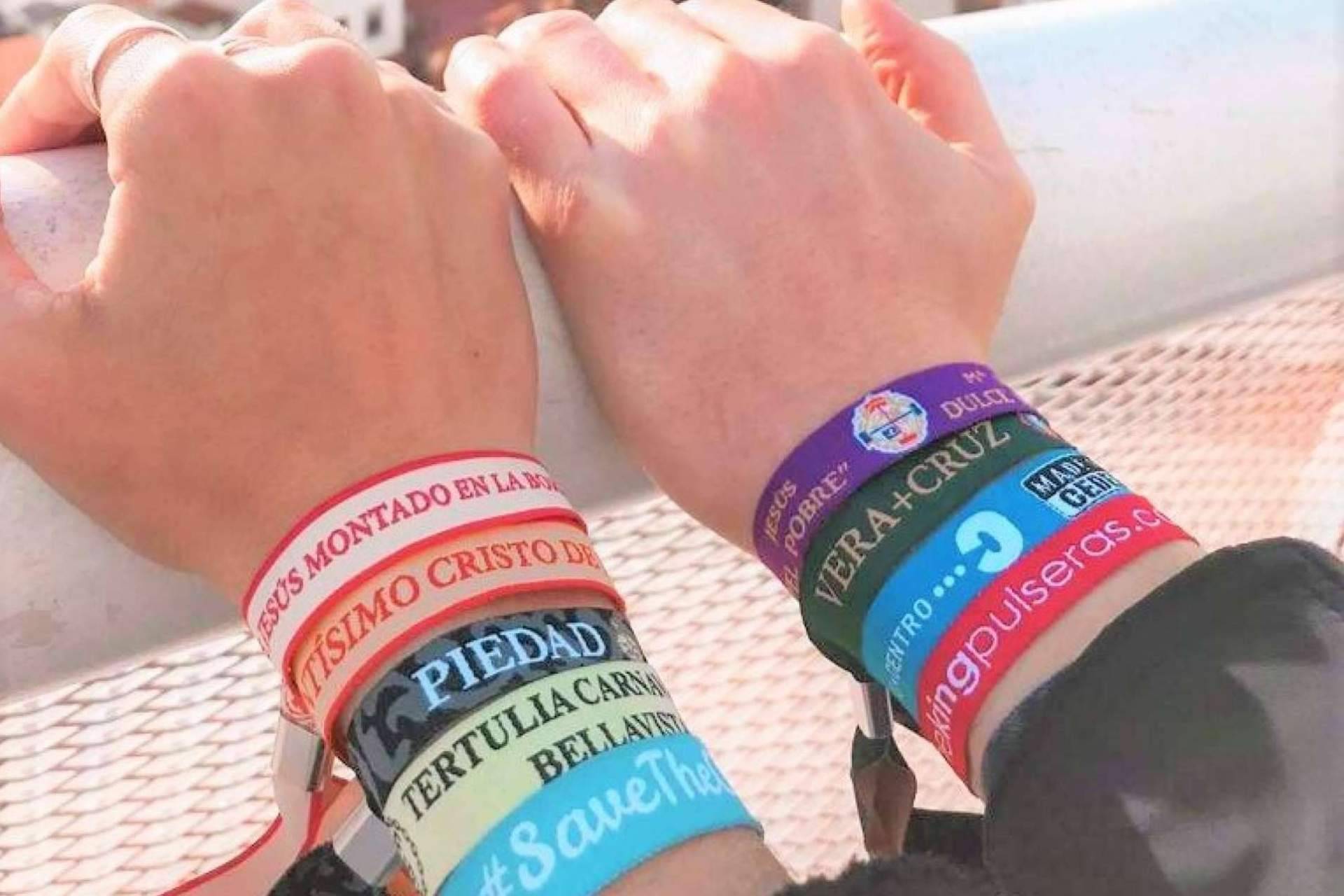 Las pulseras para bodas se posicionan entre las ideas originales para el día más especial de los enamorados