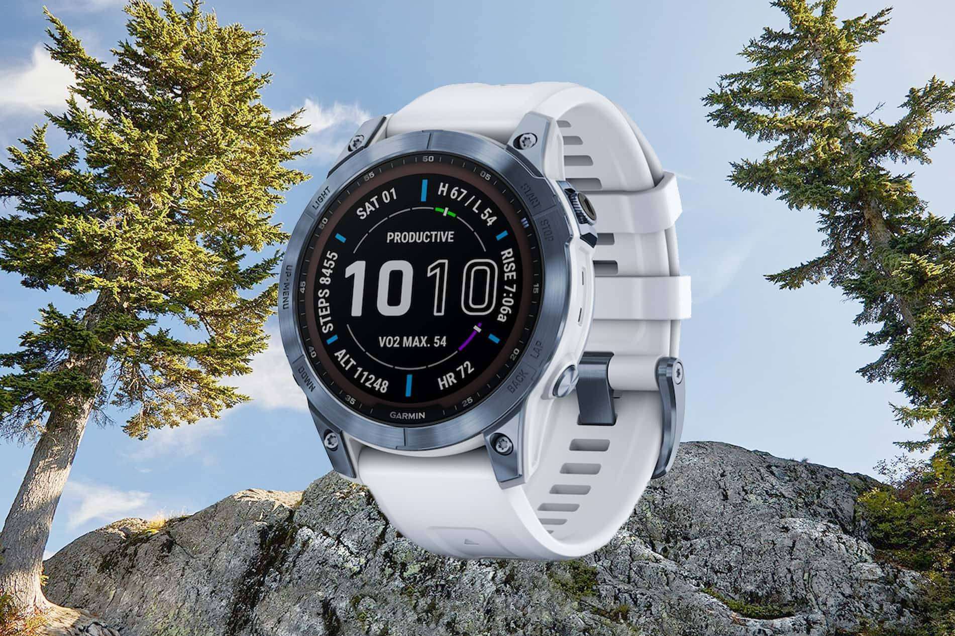 Carga solar y linterna LED; los secretos del reloj GPS que todos los deportistas buscan