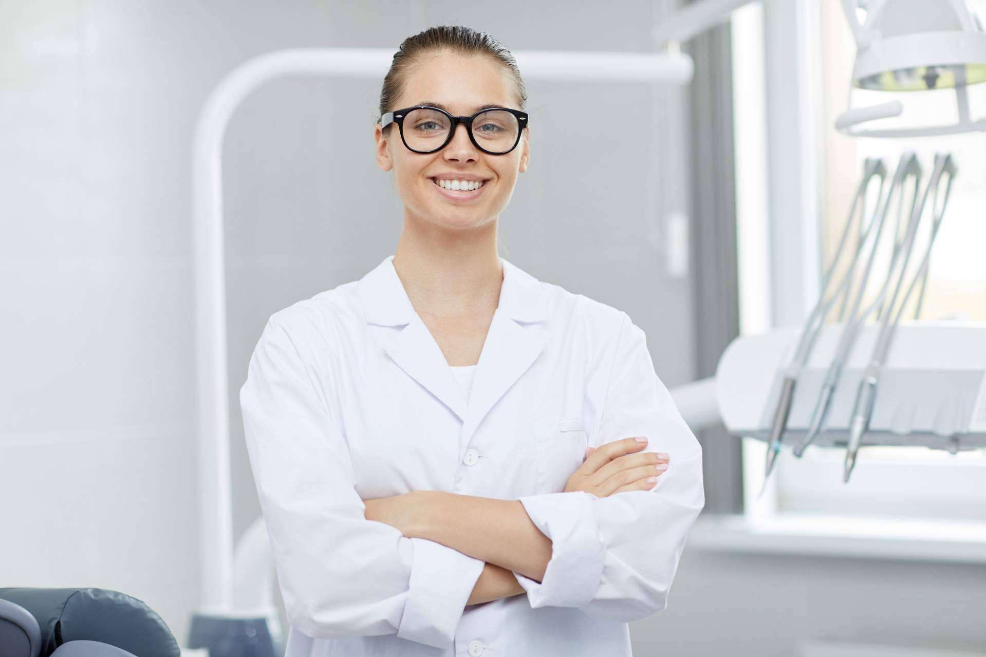 Garantizar la satisfacción de los pacientes en las clínicas a través de un servicio de consultoría dental