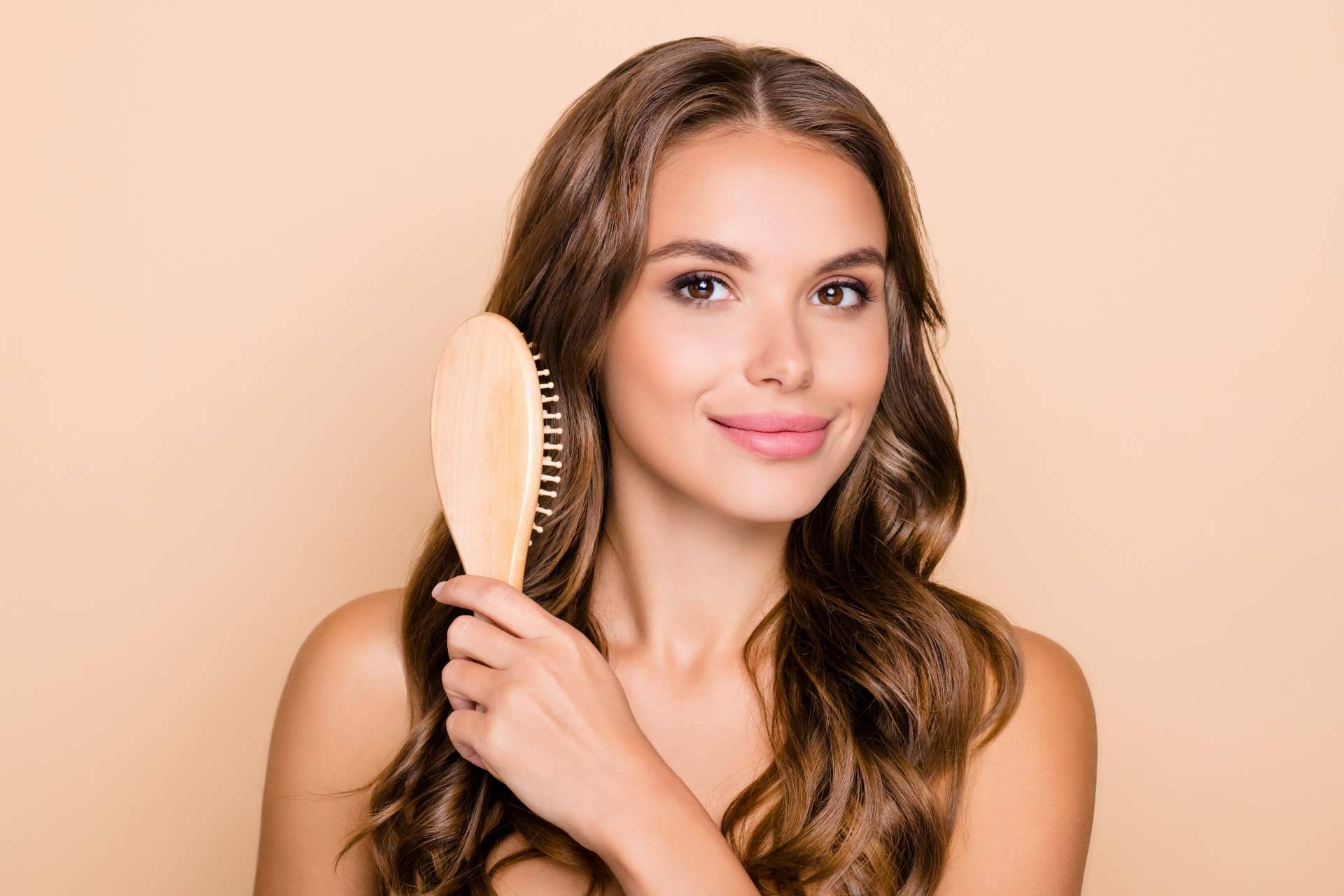 DSD De Luxe explica cómo prevenir y reducir la caída del cabello