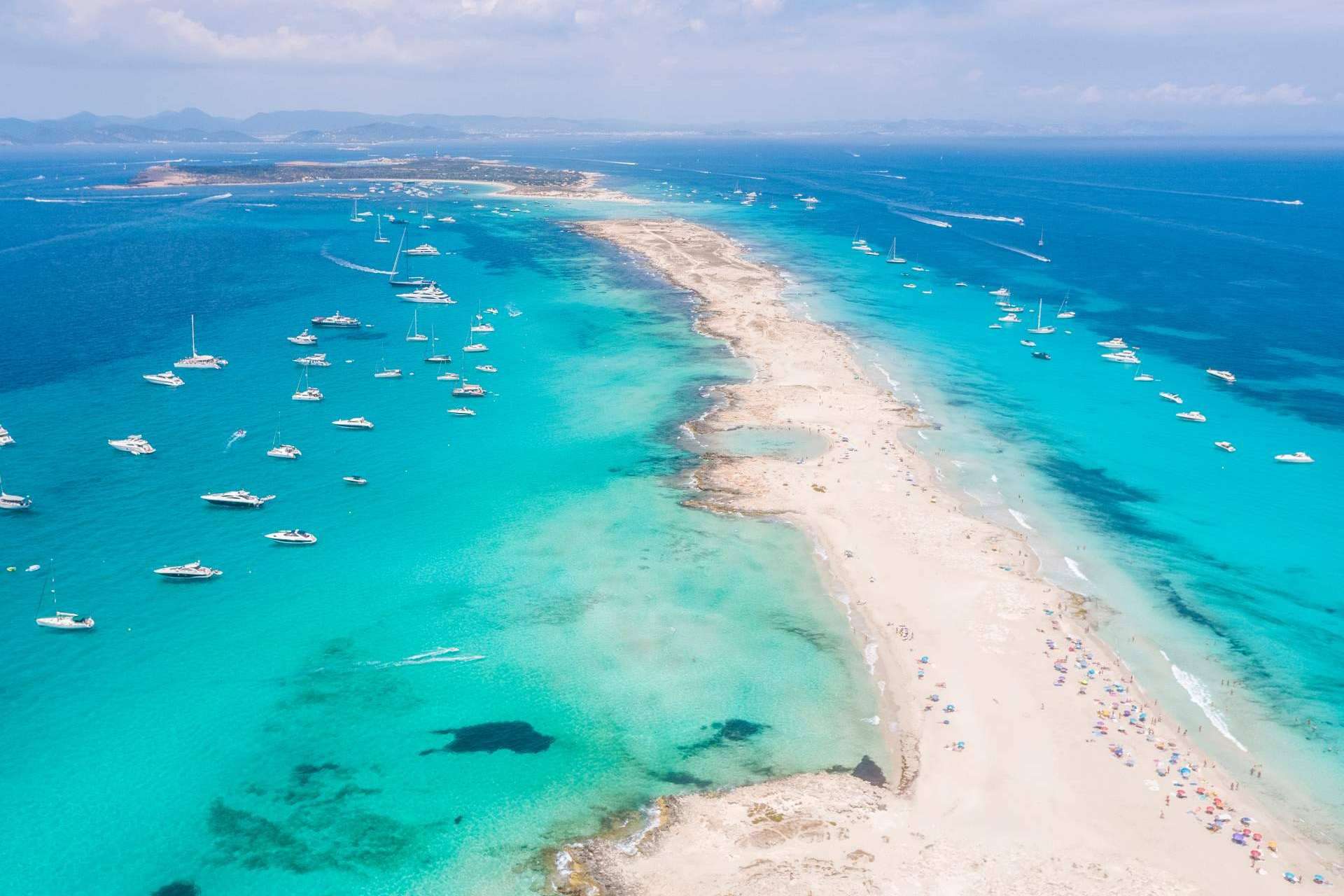 Adelantarse al buen tiempo, el alquiler de barcos para celebraciones en Ibiza y Formentera de la mano de EXOPIA IBIZA CHARTER