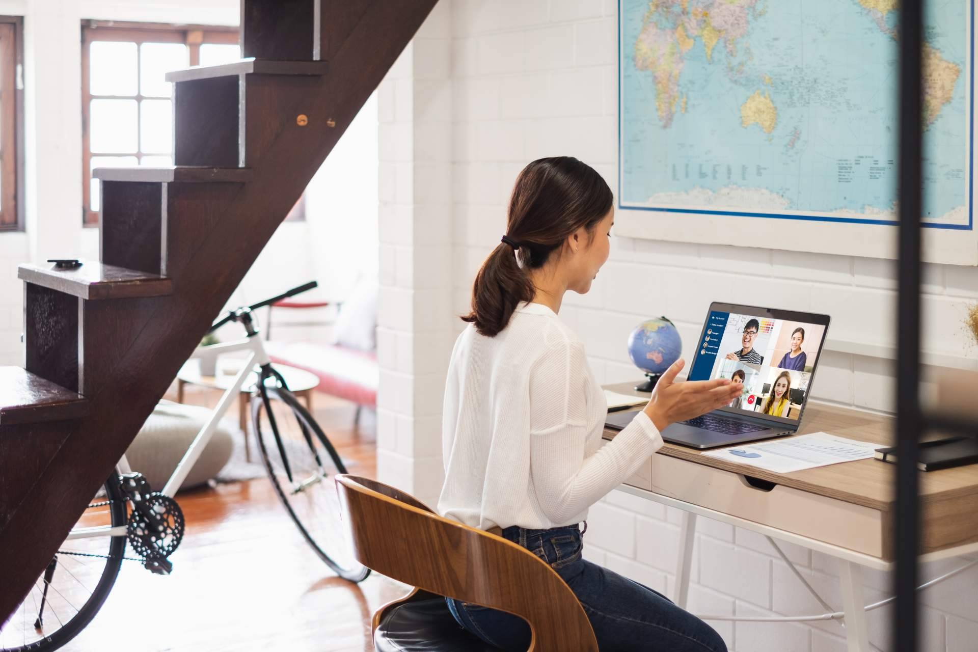 Las ventajas de teletrabajar con mobiliario ergonómico y económico