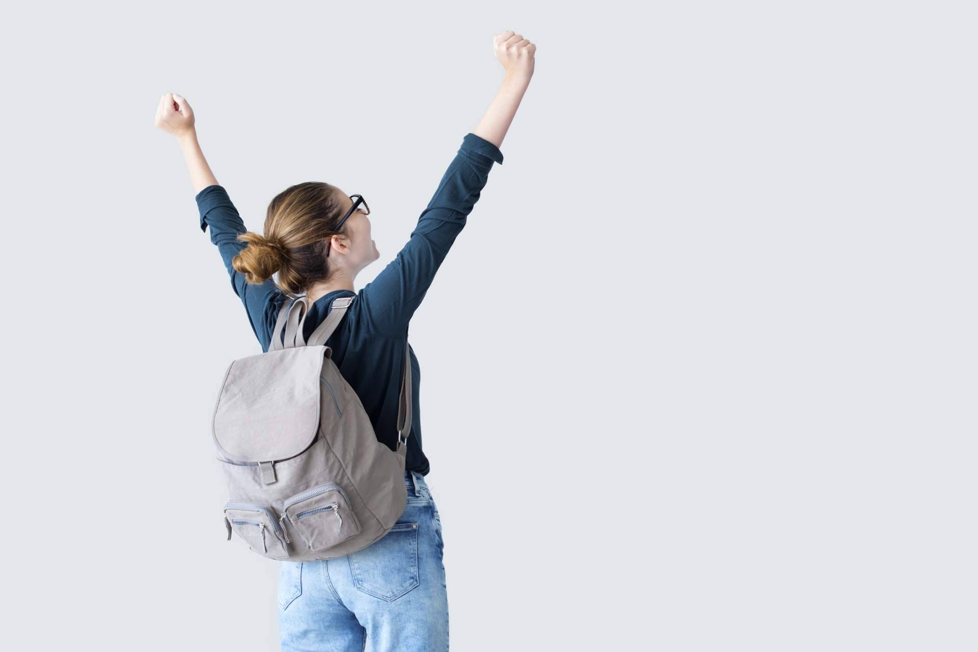 La academia que ofrece tutorización para el TFG Magisterio, Ayuda Universitaria