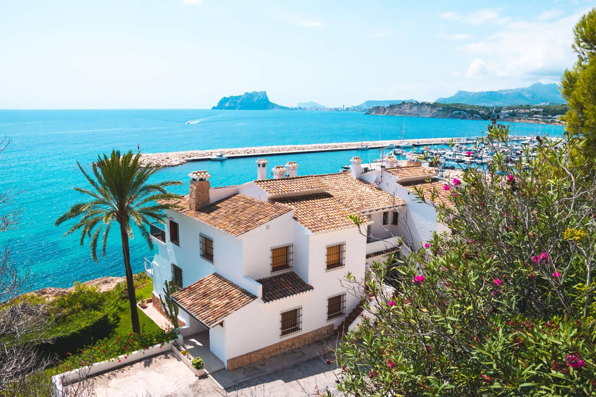 Los servicios de Casa Bonanza, la inmobiliaria en Almuñécar que permite comprar inmuebles a clientes de toda Europa