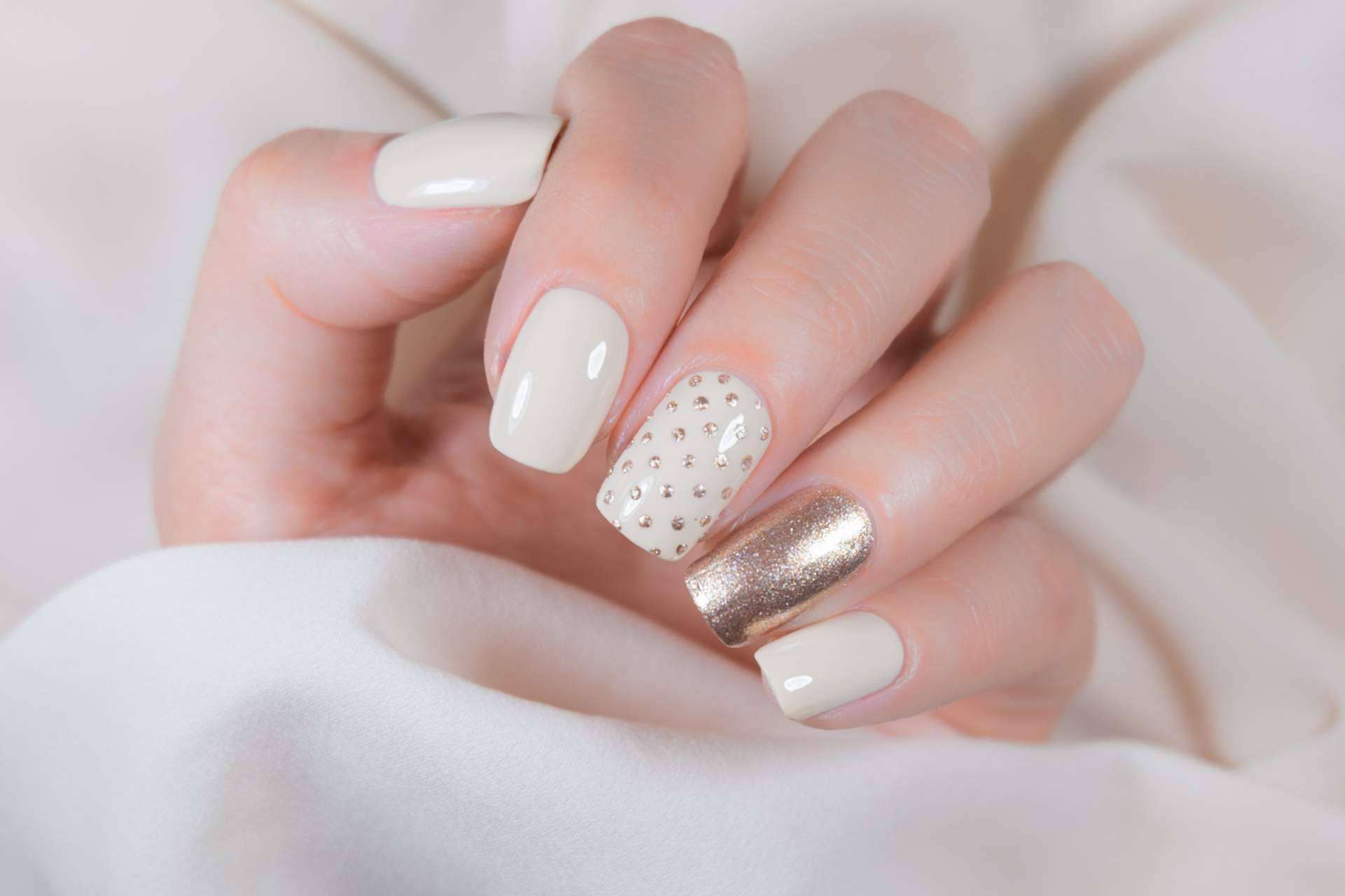 Una de las academias más premiadas que ofrece curso de uñas es Uñas y Estética