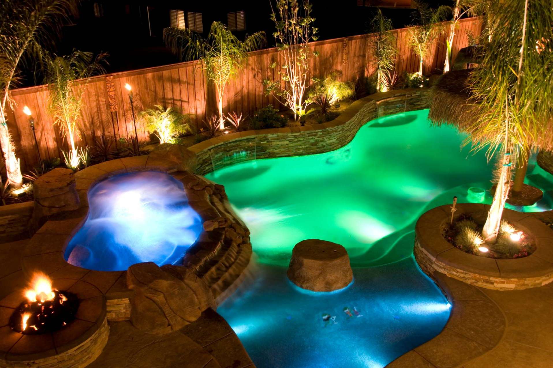 Iluminación domótica para piscina de la mano de la empresa especializada Warmpool