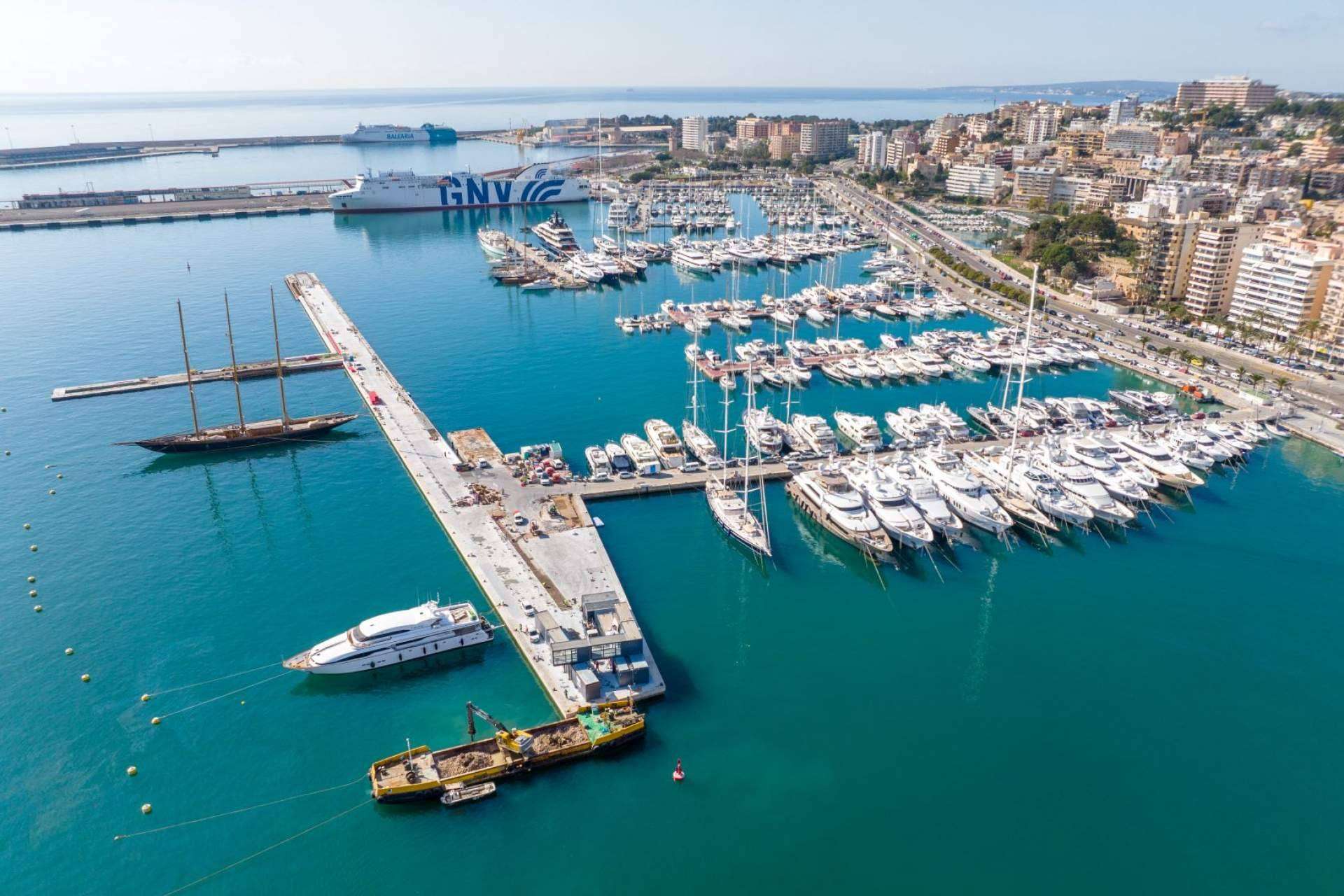 El puerto deportivo Club de Mar Mallorca apostará por el saneamiento por vacío de Flovac