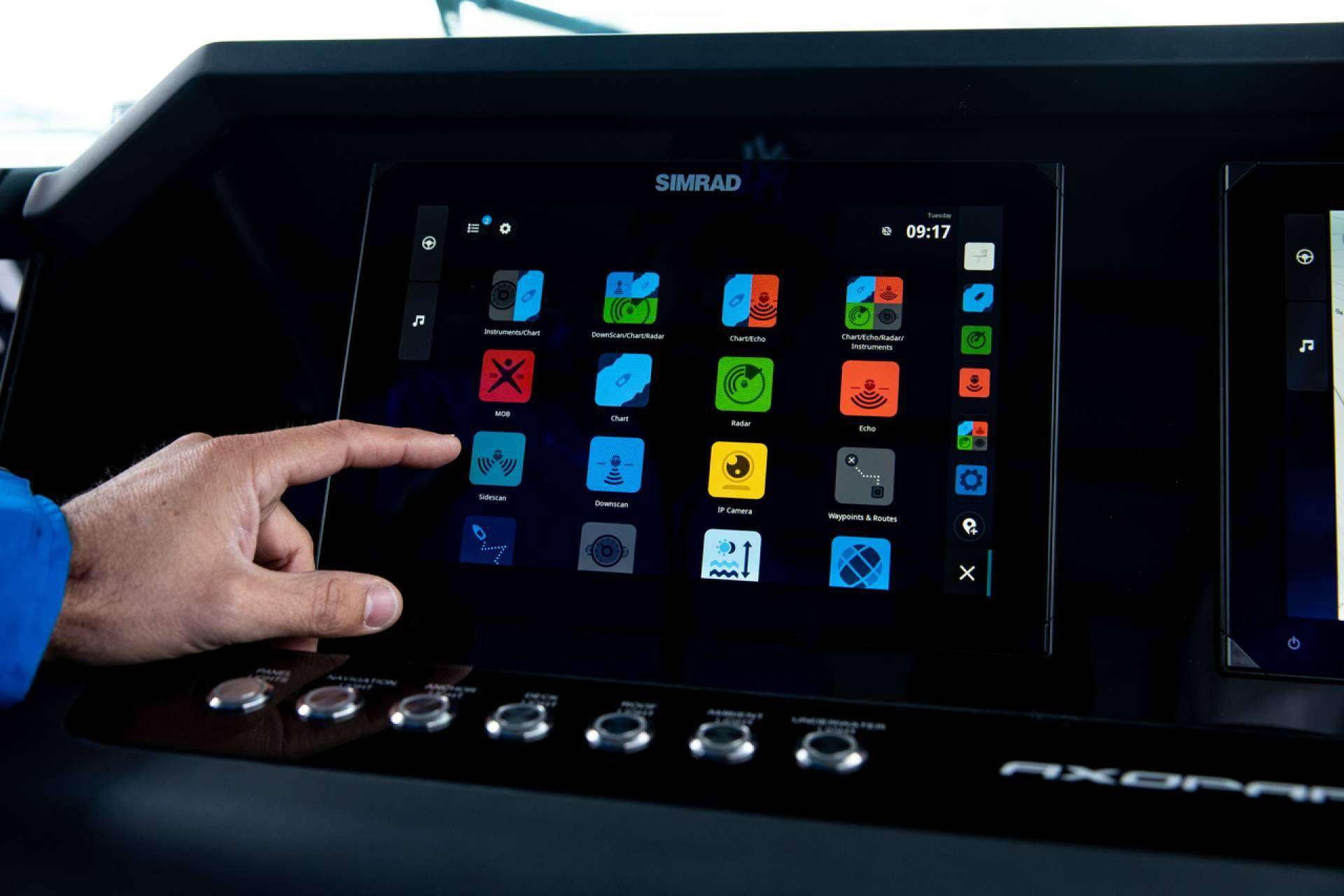 La nueva serie de sondas NSX de Simrad, disponible en Equiposnauticos.com