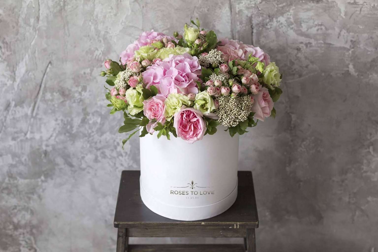 Nuevo modelo de decoración floral con rosas preservadas, por ROSES TO LOVE