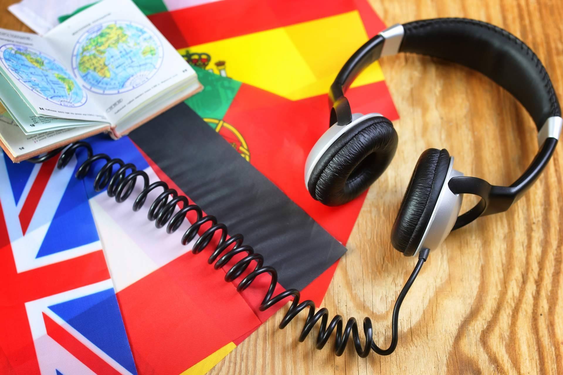 La agencia de locutores en 60 idiomas para vídeos y podcasts, Anyvoz
