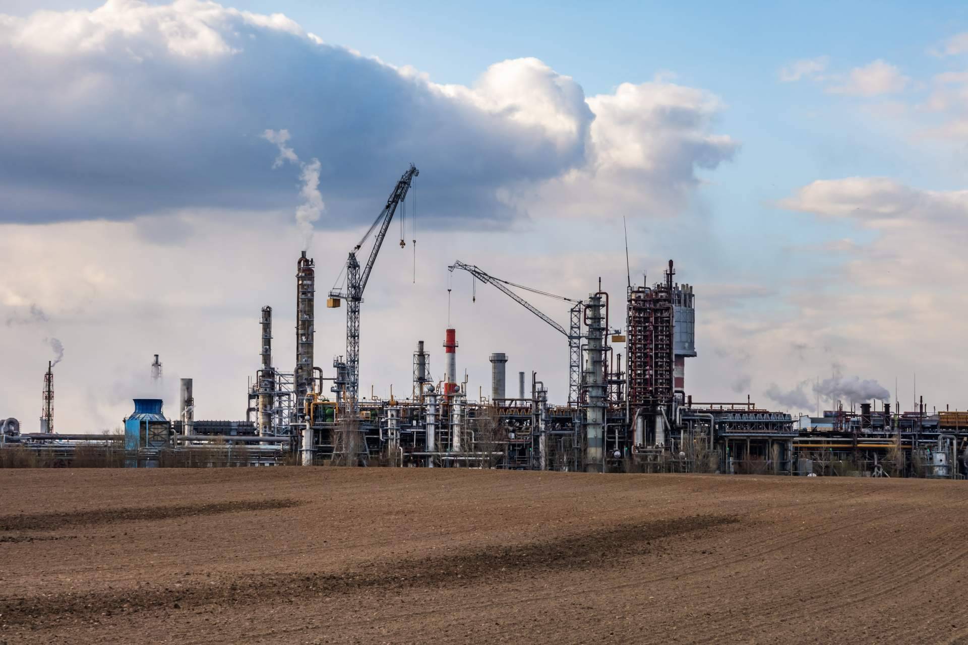 La importancia de gestionar correctamente los residuos industriales peligrosos, por AST-Recuperaciones