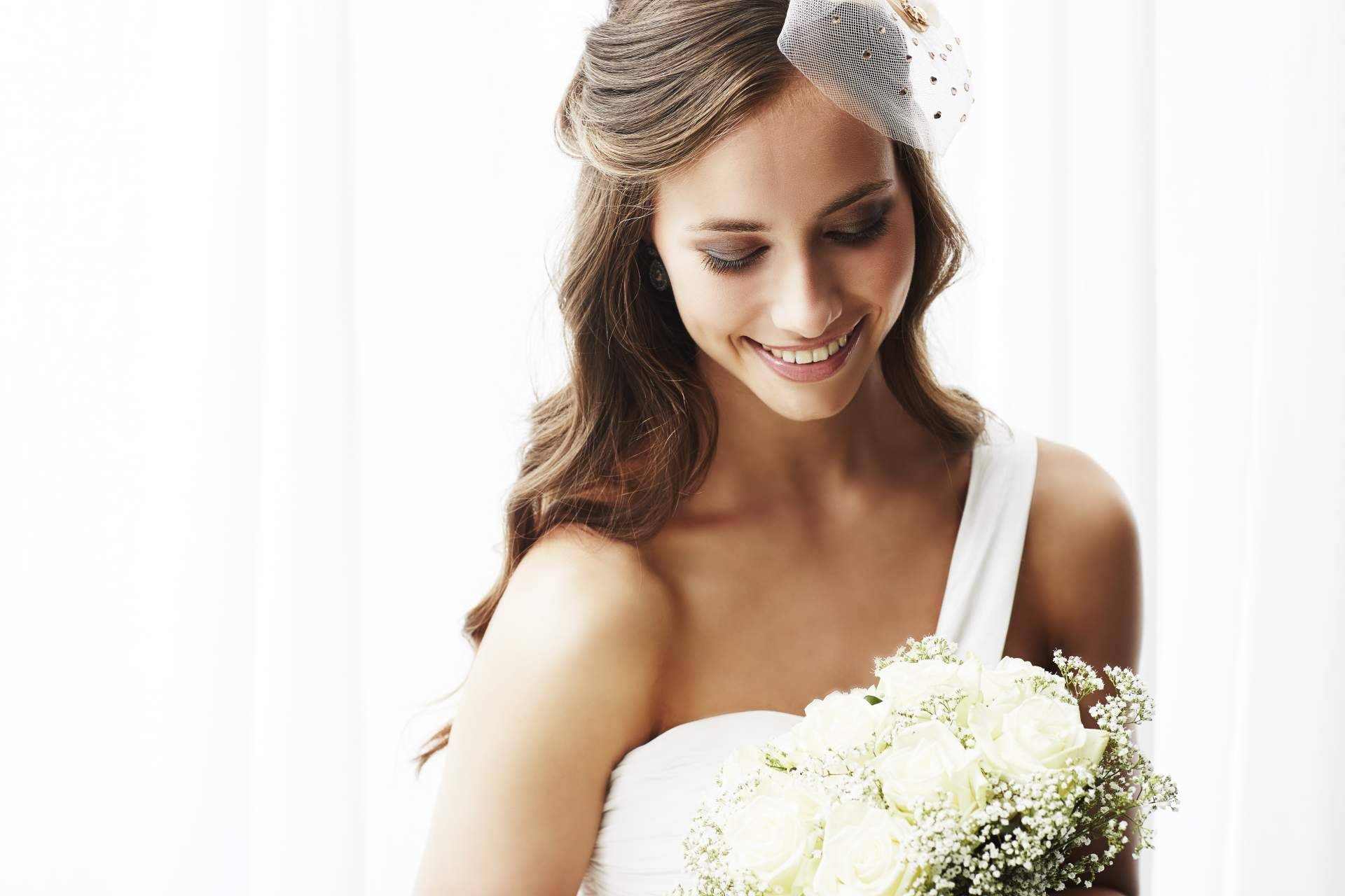 ¿Por qué es tendencia el maquillaje con aerógrafo entre las novias? Las claves de su éxito según Bárbara Montes