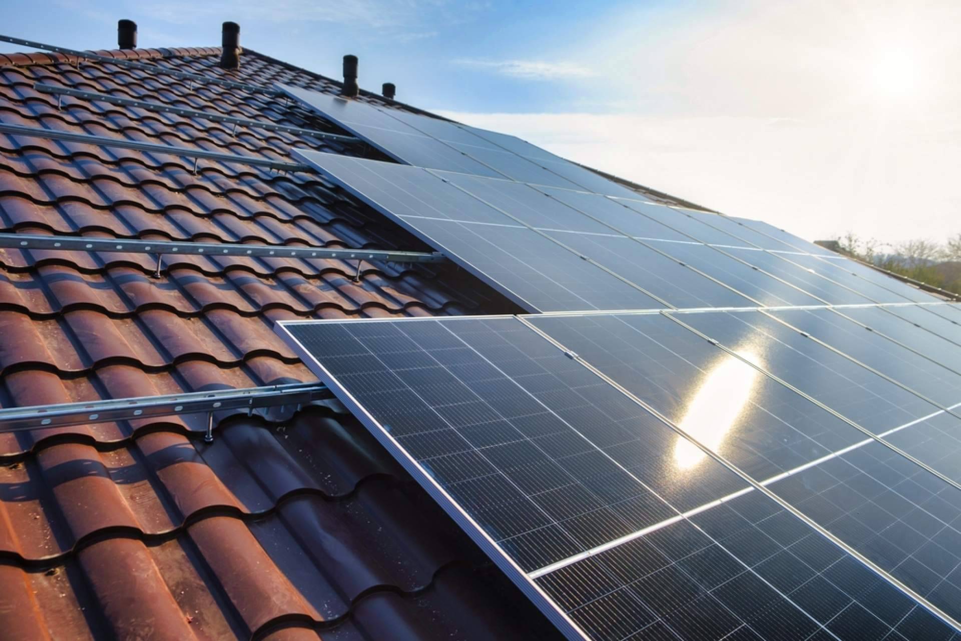 Ingeniería MASRED, ¿Cuáles son los grandes beneficios que aporta la instalación de placas solares?