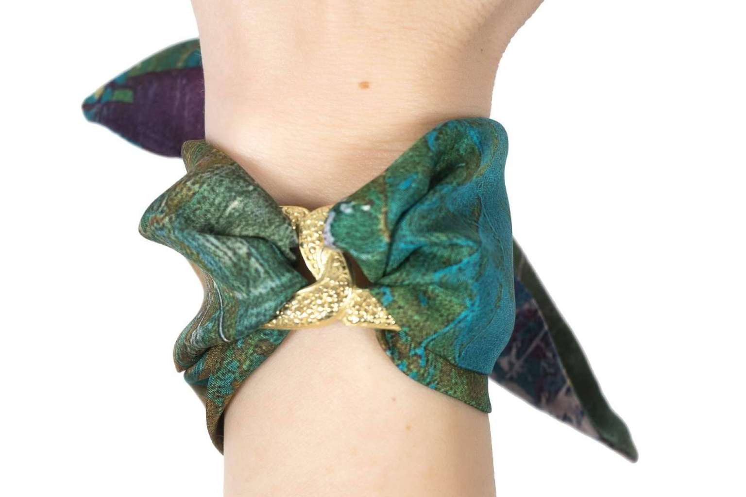 Full & Briss y sus exclusivas pulseras con lazada