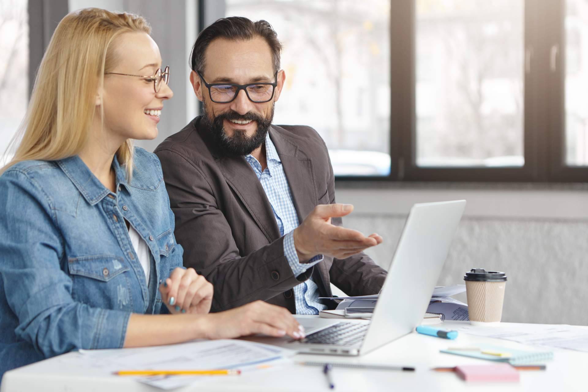 La importancia de mantener actualizados y conservar los datos de clientes y empleados