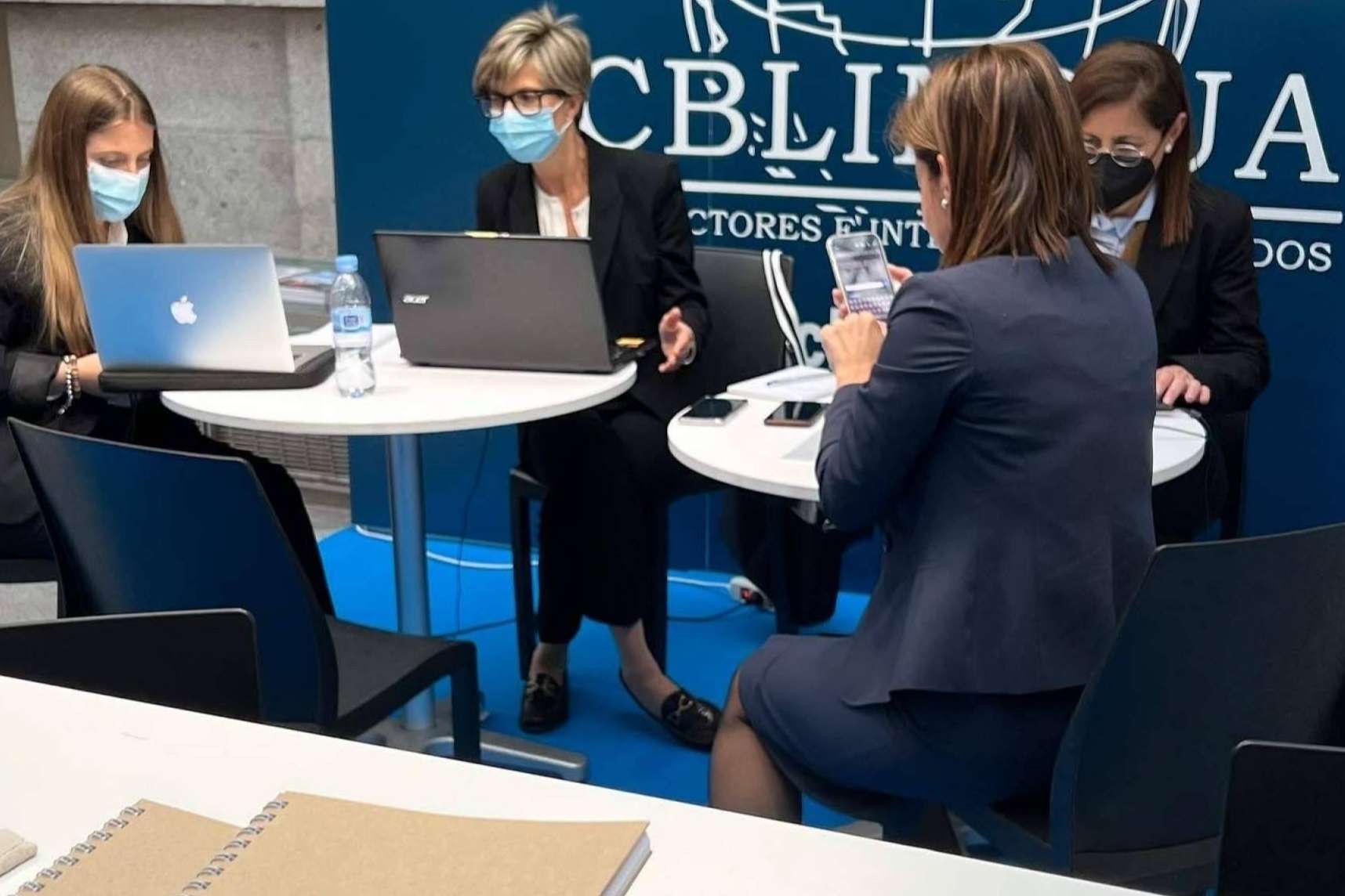 CBlingua es una de las principales empresas de traducción compuesta por un equipo de traductores jurados acreditados en todos los idiomas
