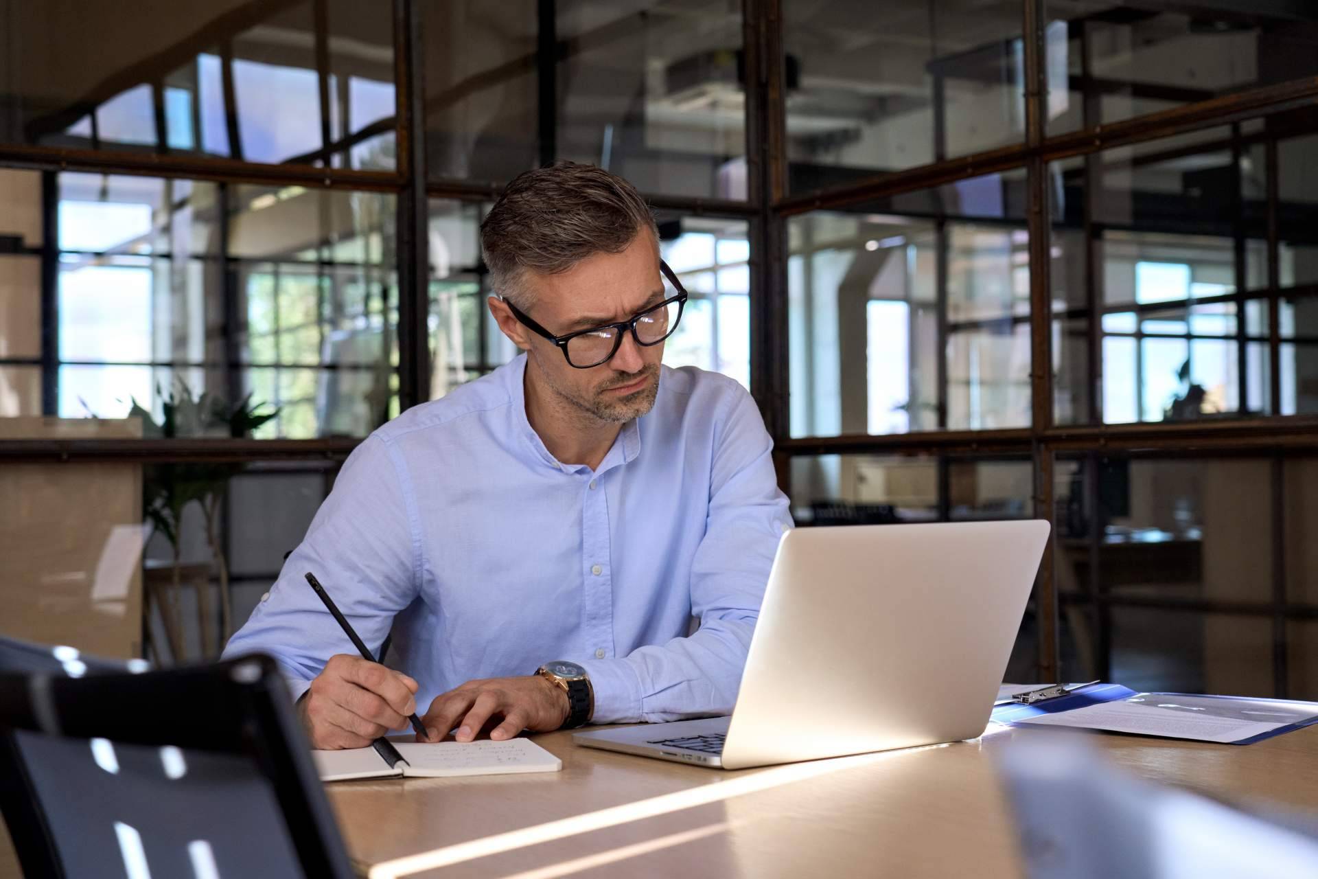 Amplio catálogo de oferta formativa y cursos gratuitos online para trabajadores con Academia Integral