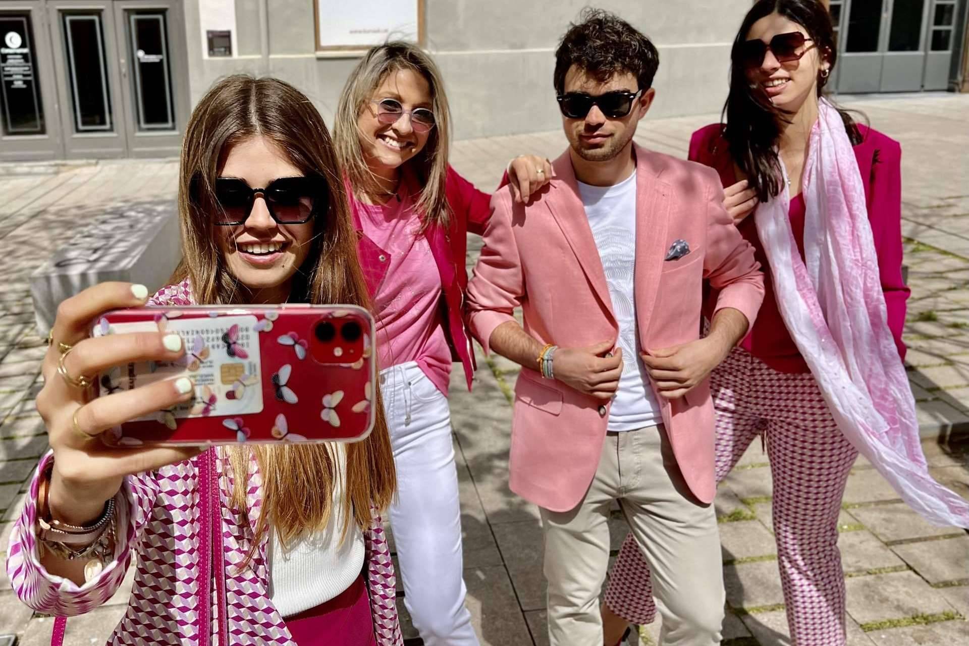 La tienda online de Iglesias Moda pega fuerte con E&ABCN y otras marcas de referencia