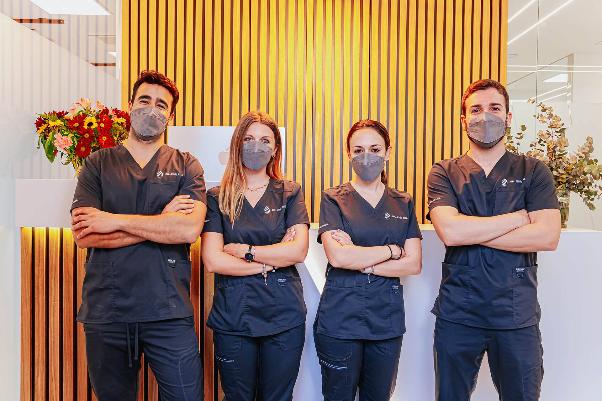 Carillas dentales en la clínica de Estética e Implantología Dental Dr. Jesús Ruz