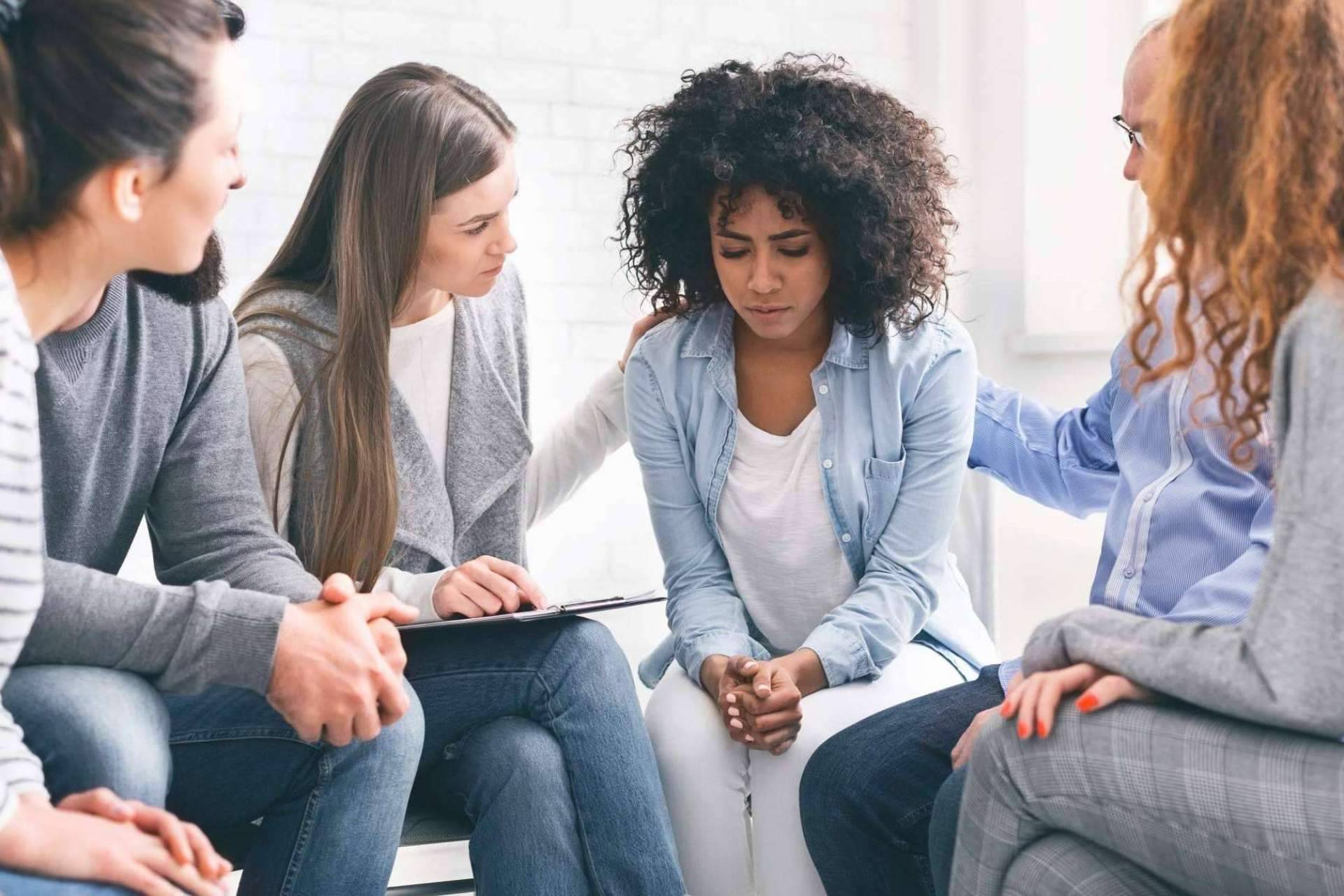 Las ventajas de las sesiones de terapia grupal, con Baleares Psicología