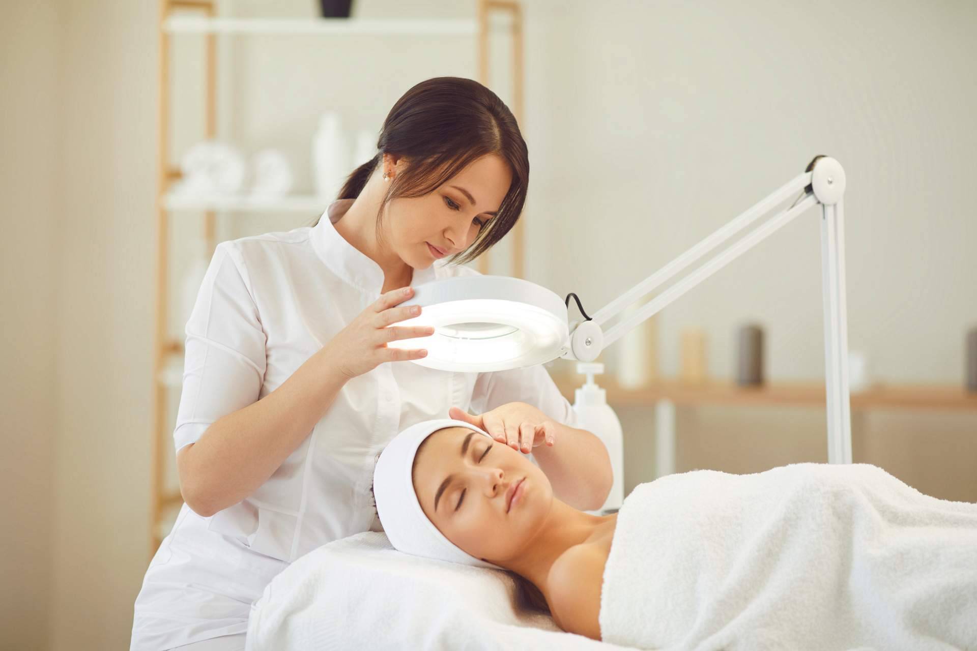 Crina Rus Beauty Center y su tratamiento de hidrodermoabrasión facial