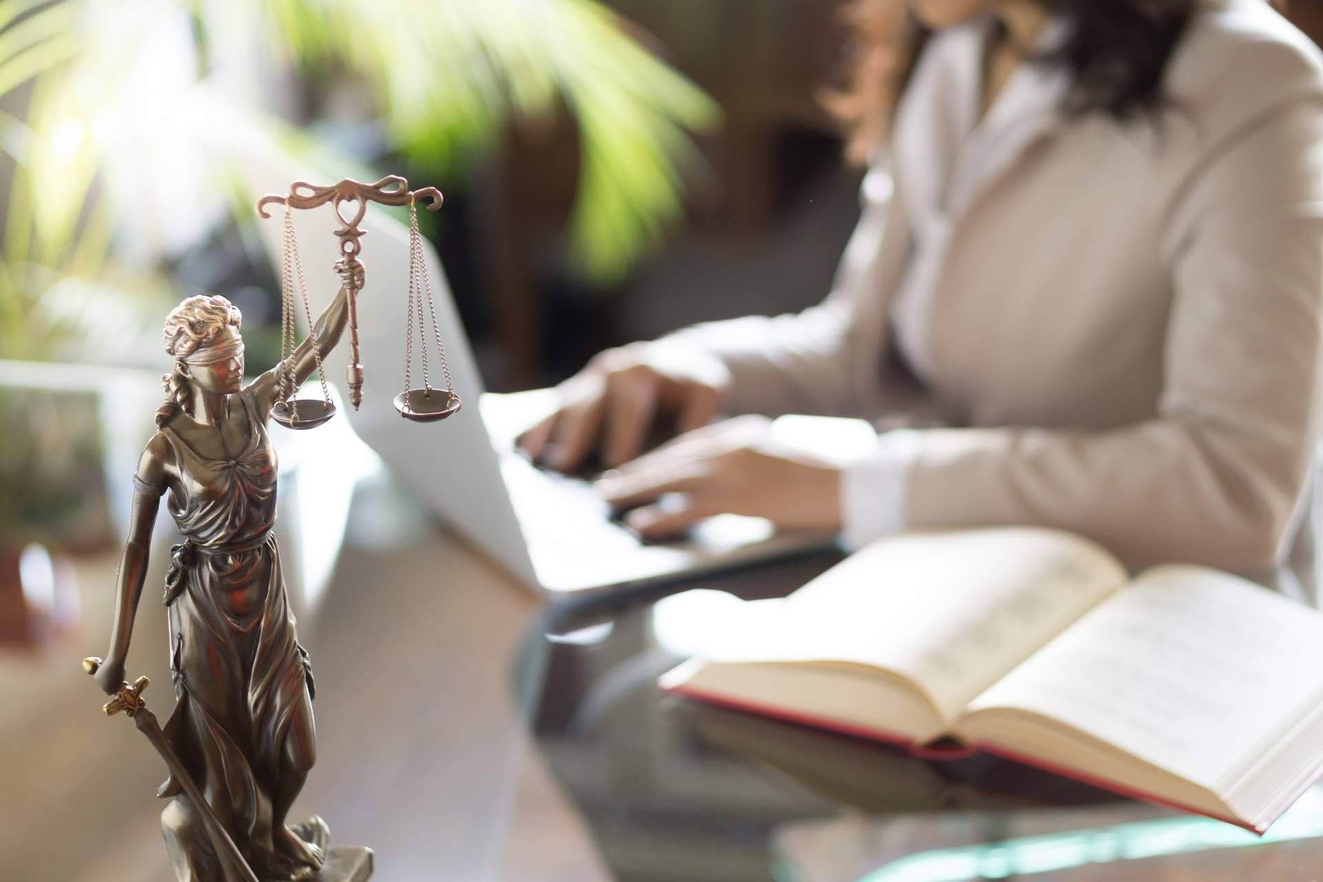 Asesoramiento jurídico de abogados en Tenerife ante la propiedad industrial e intelectual