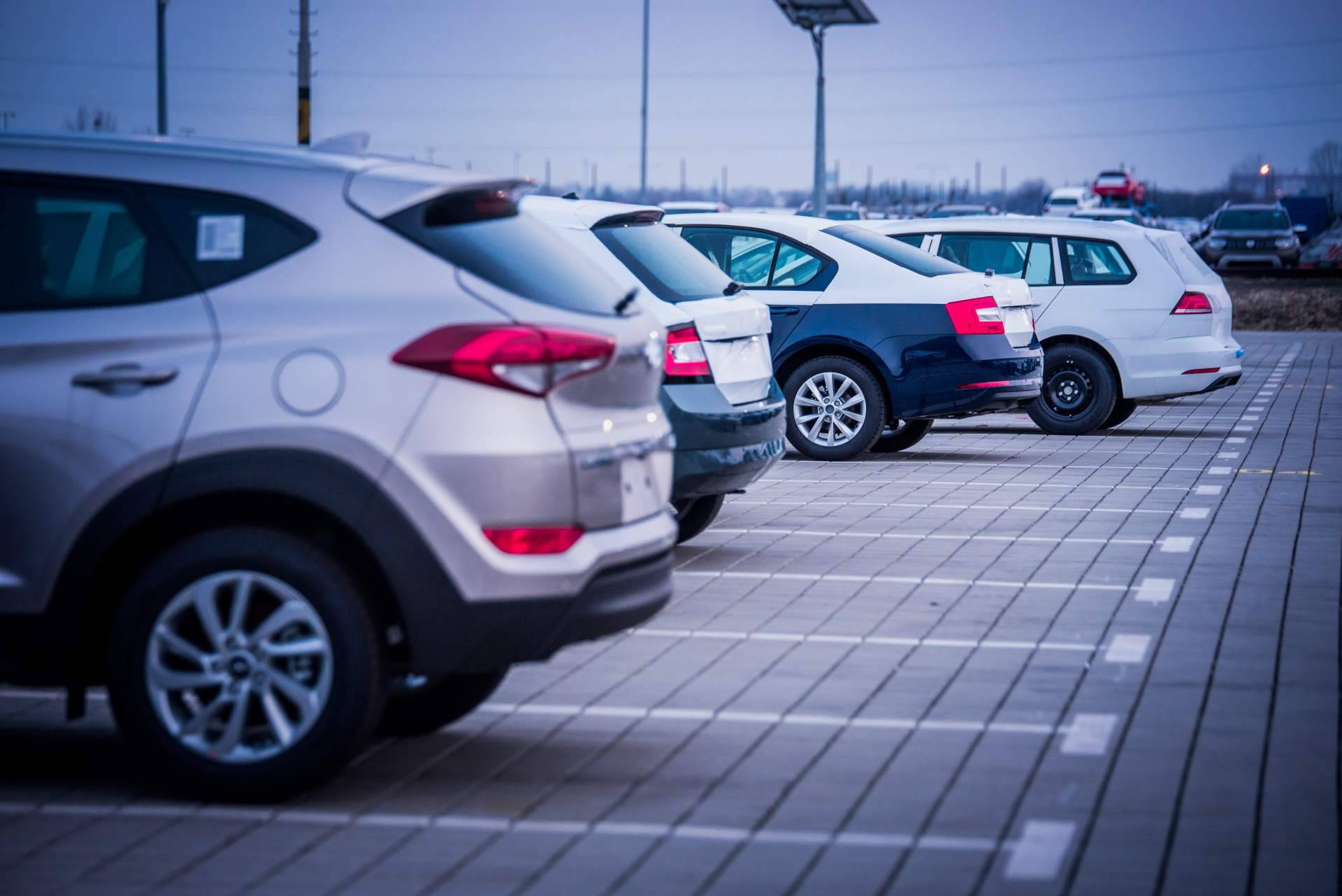 ¿Dónde encontrar coches de alta gama importados de Alemania? Radikalcars