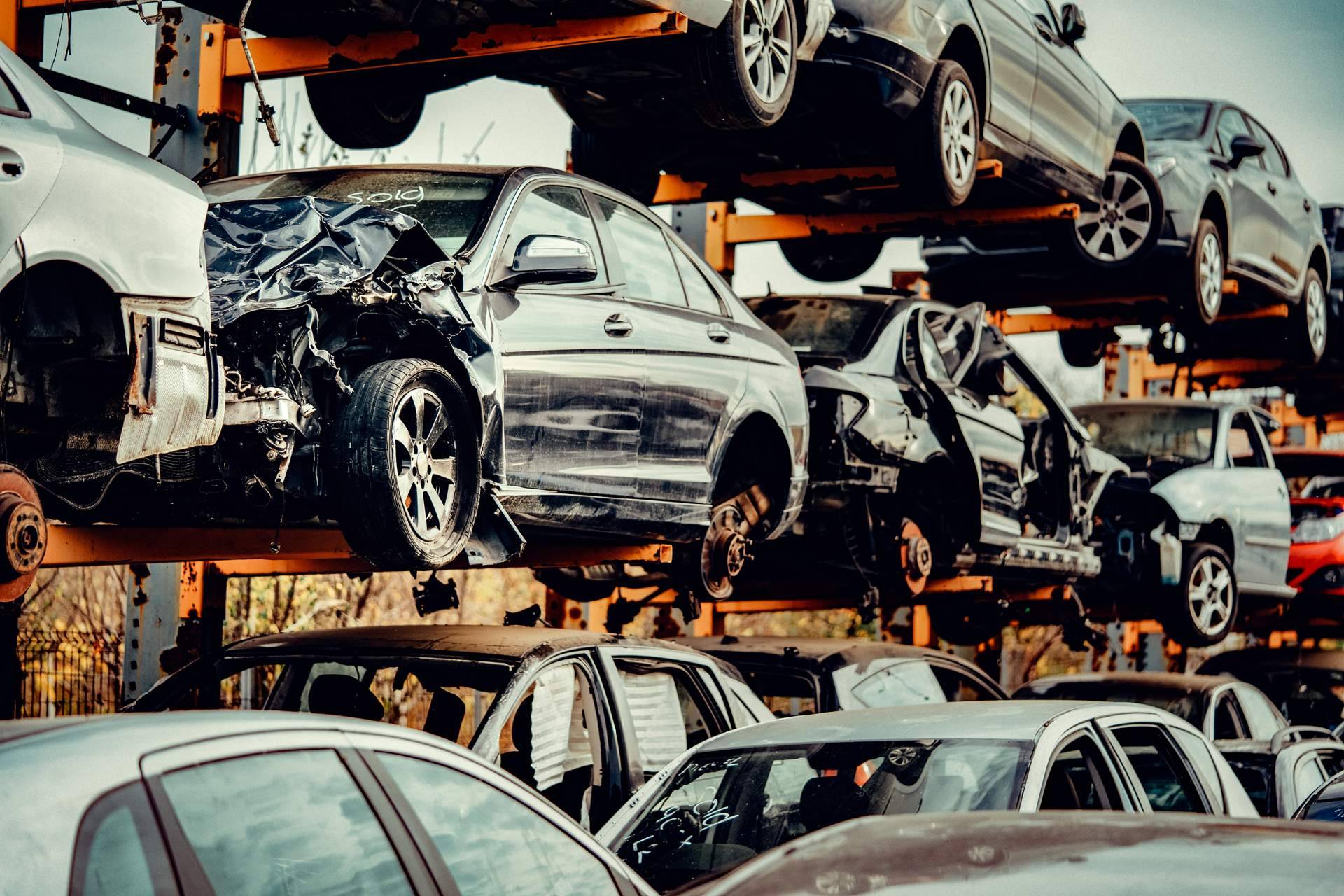 Compramos Tu Siniestro explica qué hace falta para dar de baja un coche