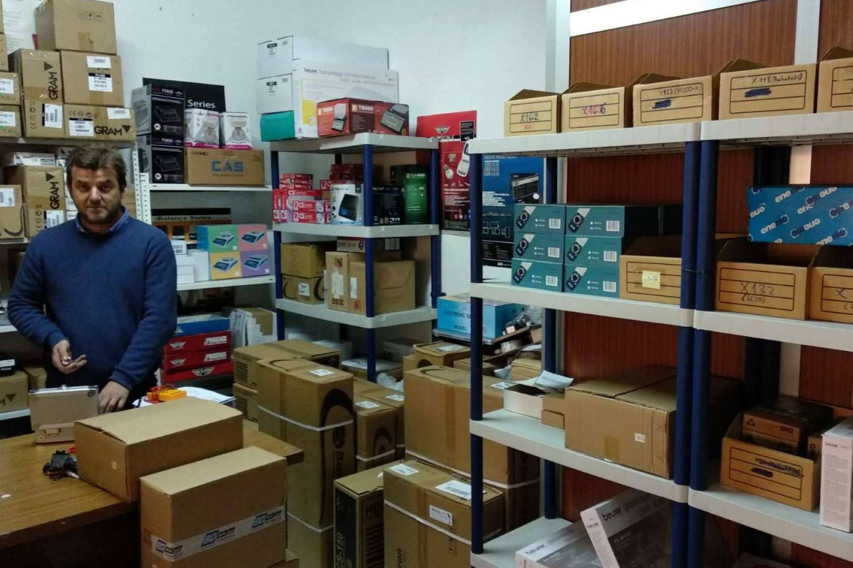 Encontrar balanzas y básculas en BDCom, una tienda online especializada
