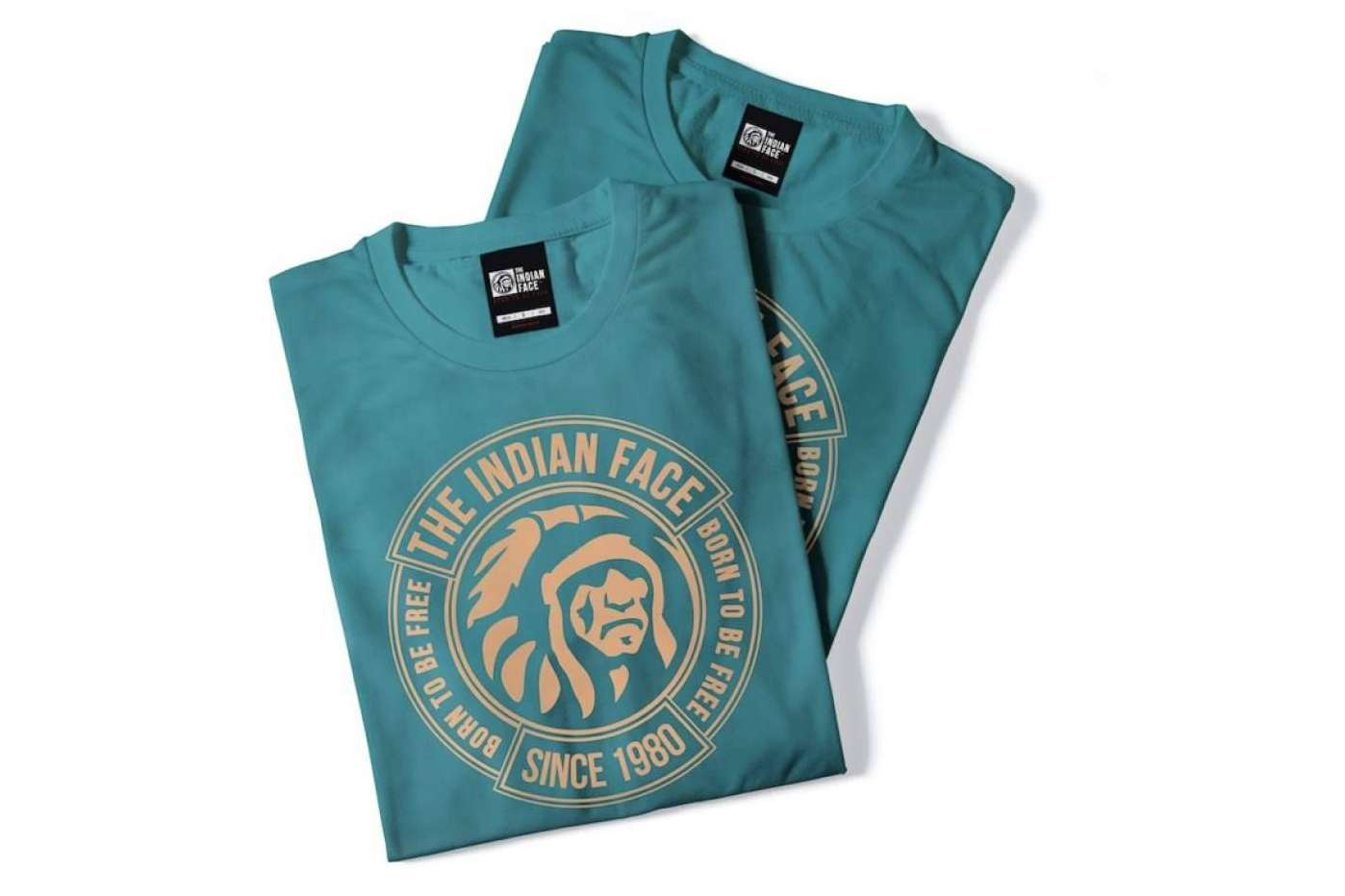 The Indian Face arrasa en Europa con sus camisetas