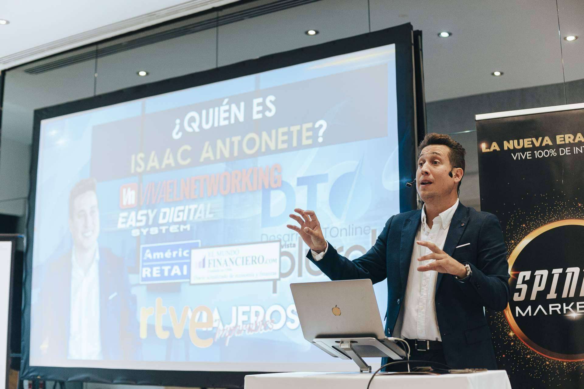 Easy Digital System digitaliza un negocio de forma rápida y económica mediante la creación de un software fácil de manejar