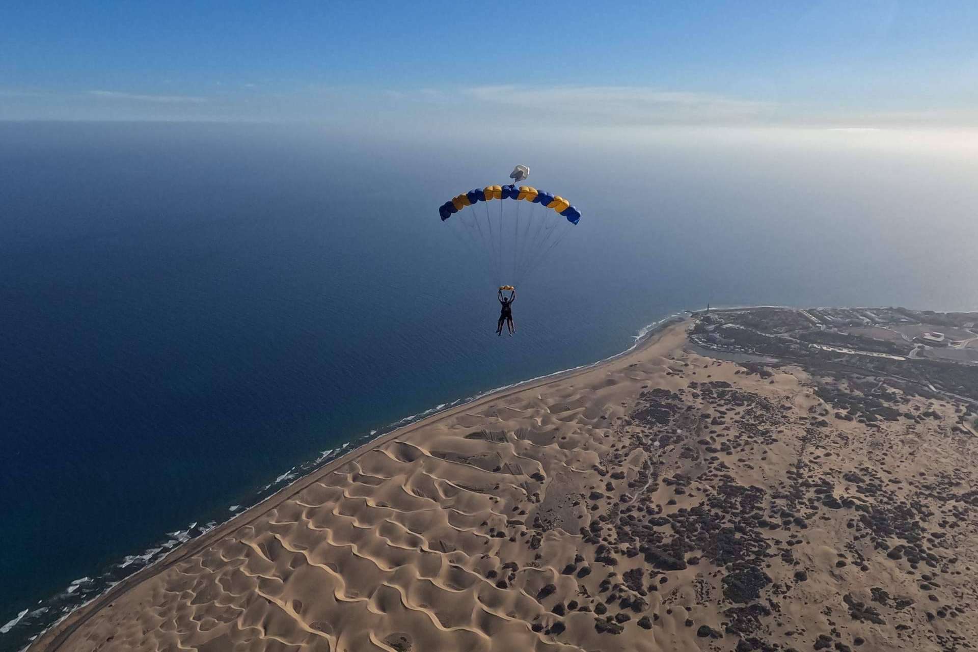 iJump organiza experiencias de skydive en Gran Canaria