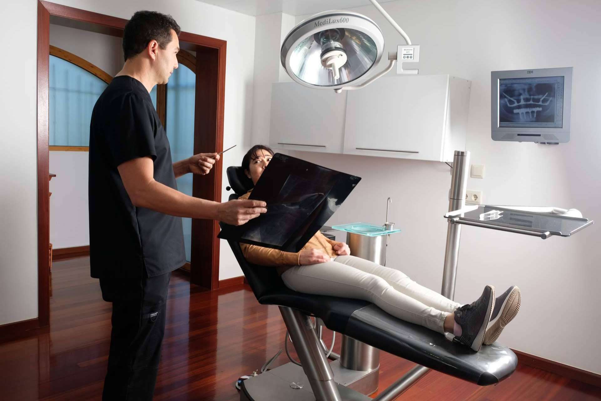 Los exitosos tratamientos de implantes del Dr. Llistosella
