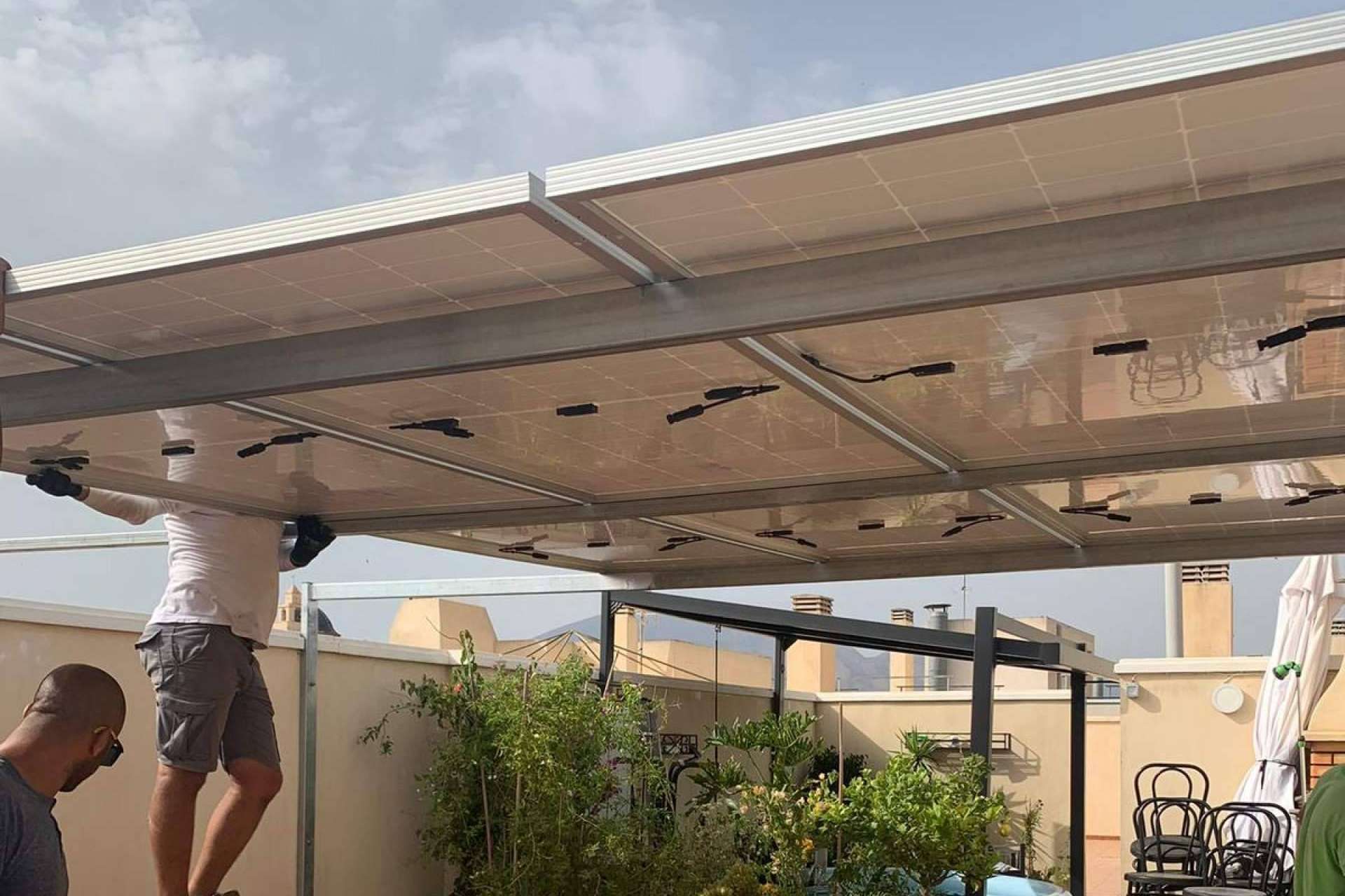 ¿Por qué instalar una pérgola solar en casa es una de las mejores alternativas?