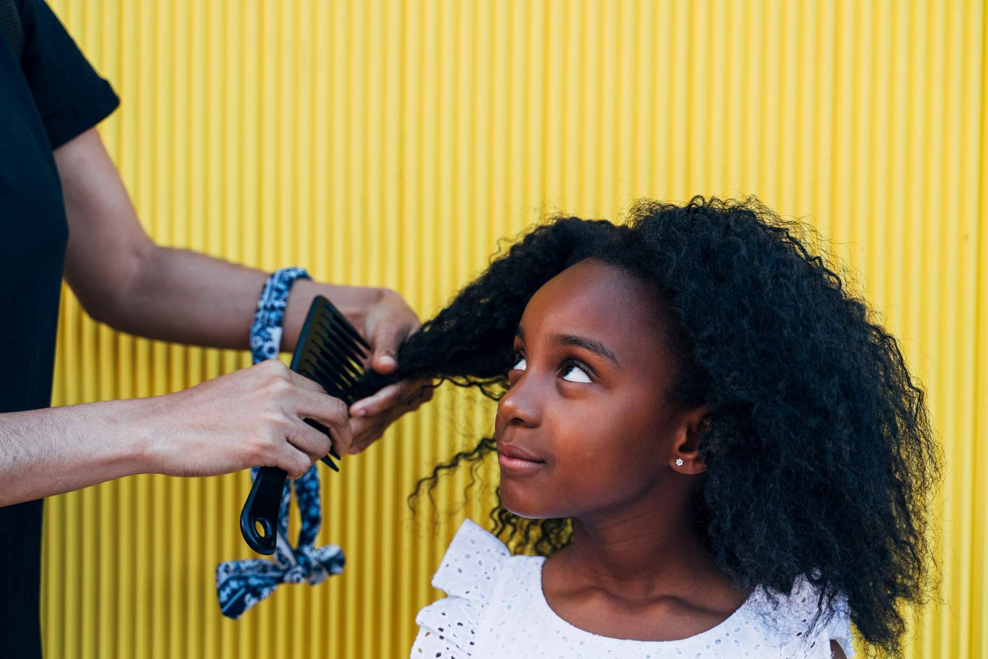 Sofía Black y el cuento infantil sobre el cabello rizado y afro