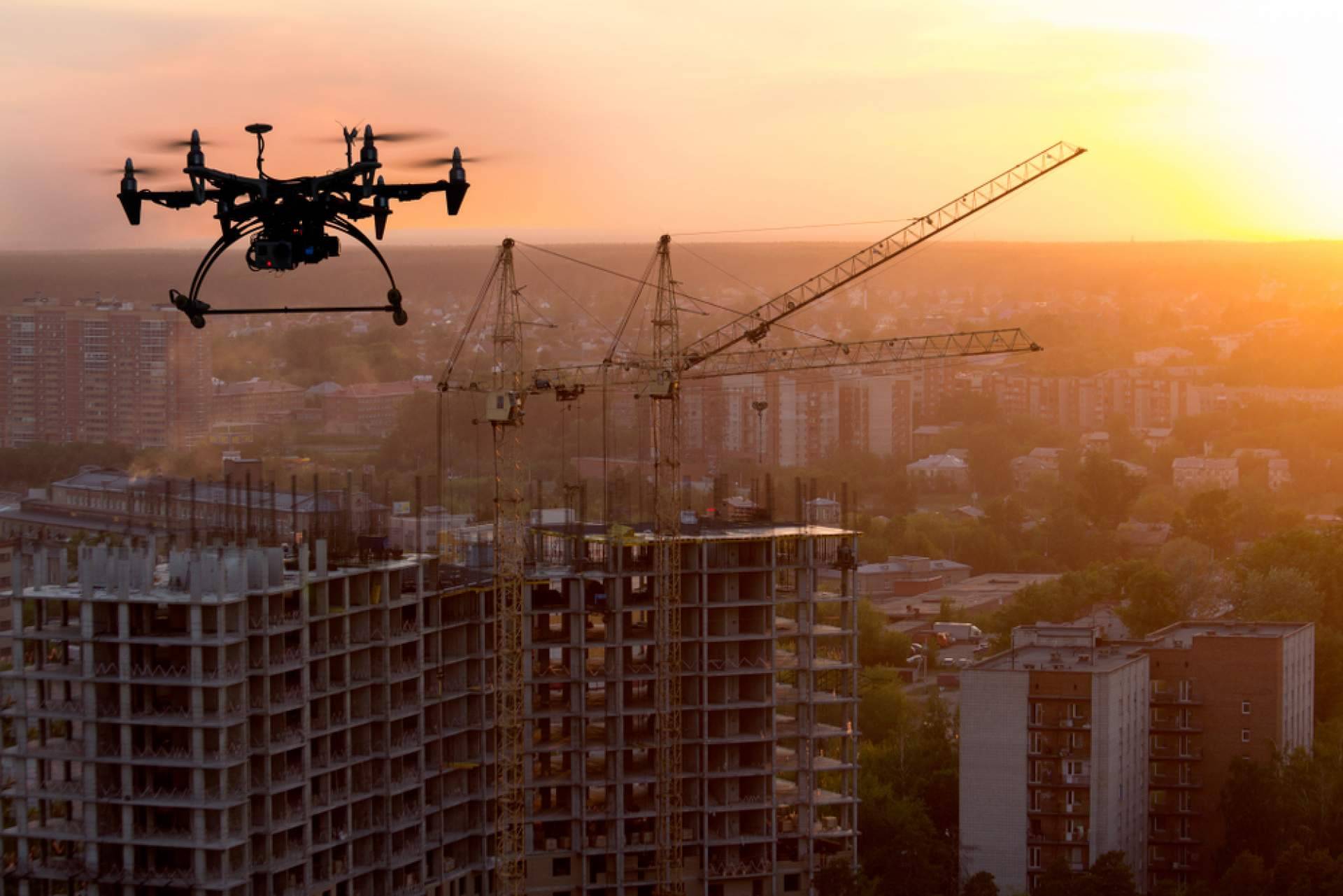 FRP Advanced Technology dispone de drones para trabajos de inspección industrial